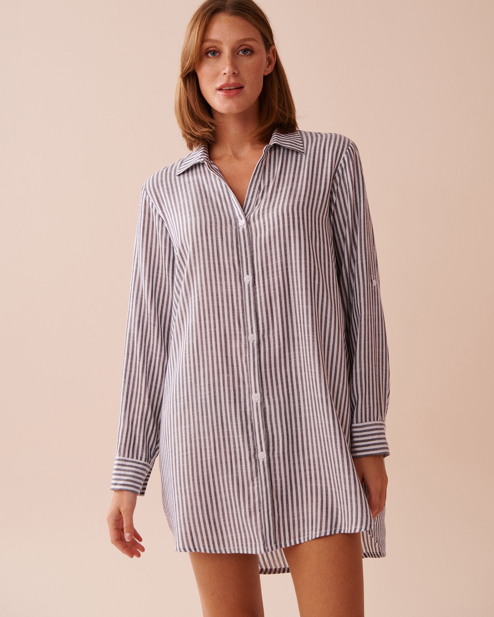 La Vie en Rose_Striped Button-Down Shirt_80100031_P10348_01