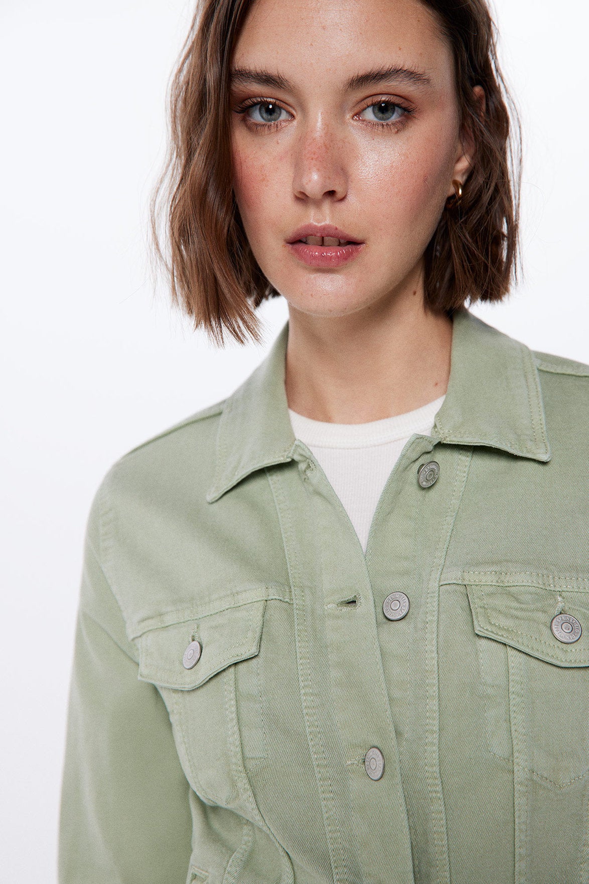 Denim Button Up Jacket_8277627_28_05