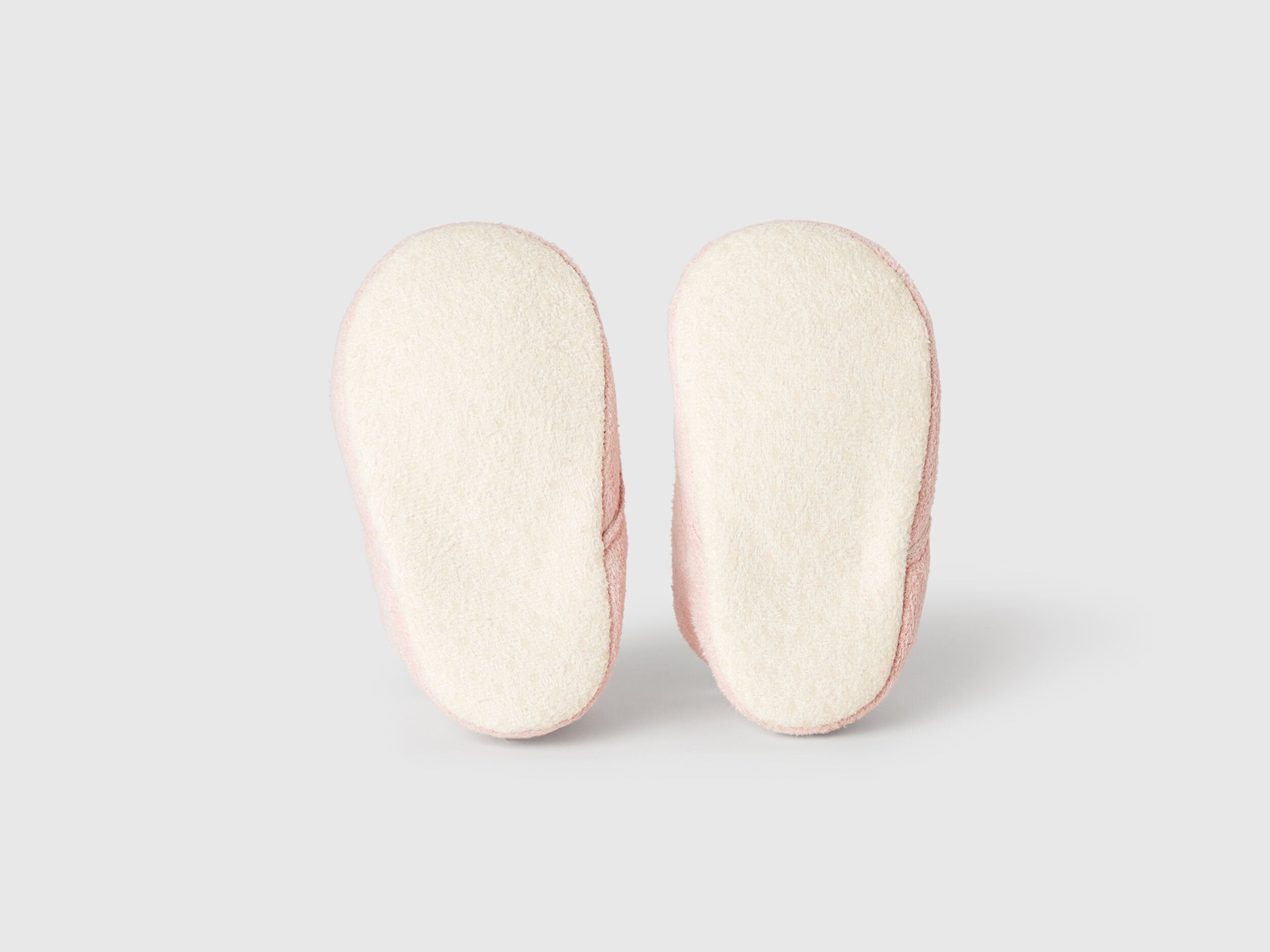 Benetton_Suede-Look Shoes_82W7AD00G_08Q_03