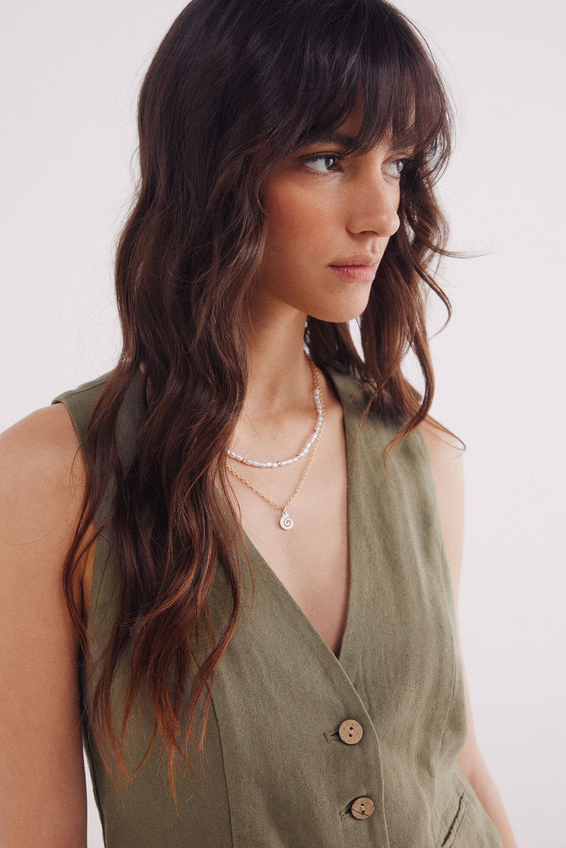 Springfield_Linen Buttons Vest_8419282_90_03