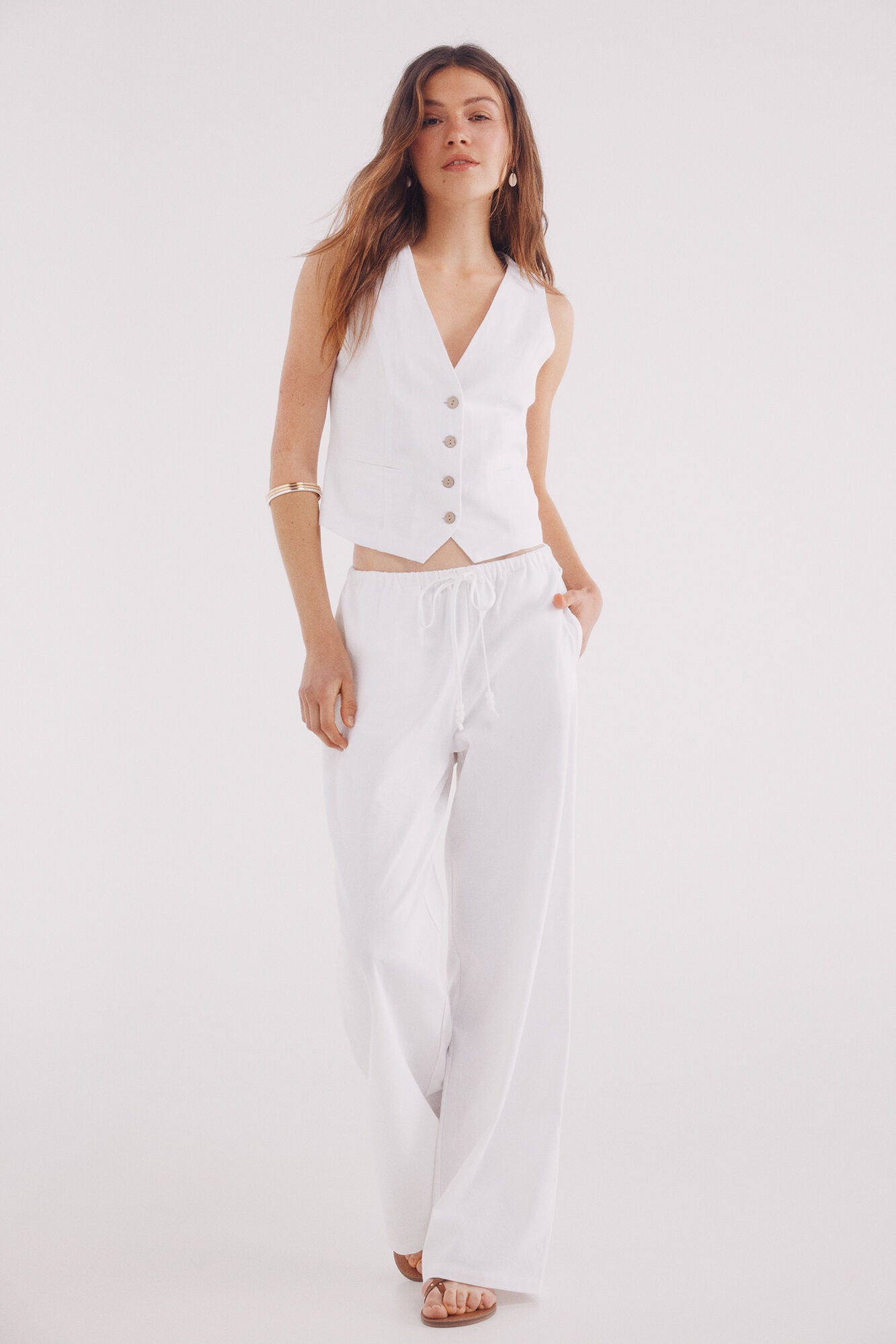 Springfield_Linen Buttons Vest_8419282_99_02