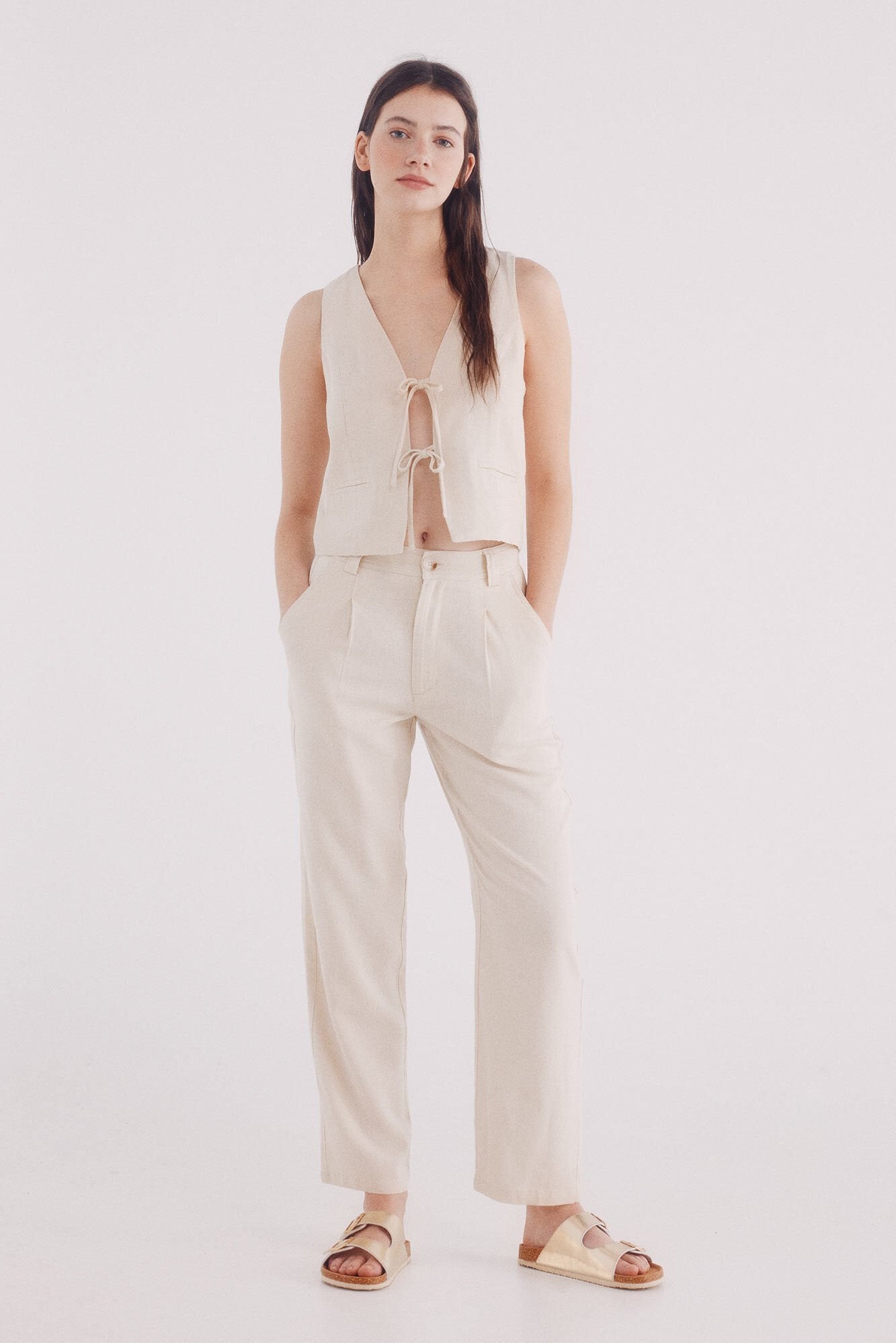 Springfield_Linen Bow Vest_8419284_39_03