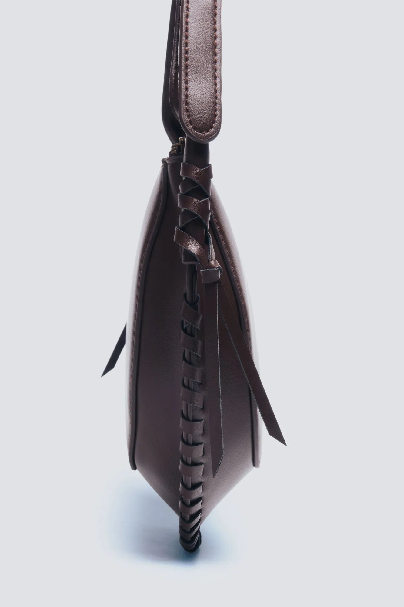 Springfield_0_Crossbody Handbag with Stitching_8522276_30_02