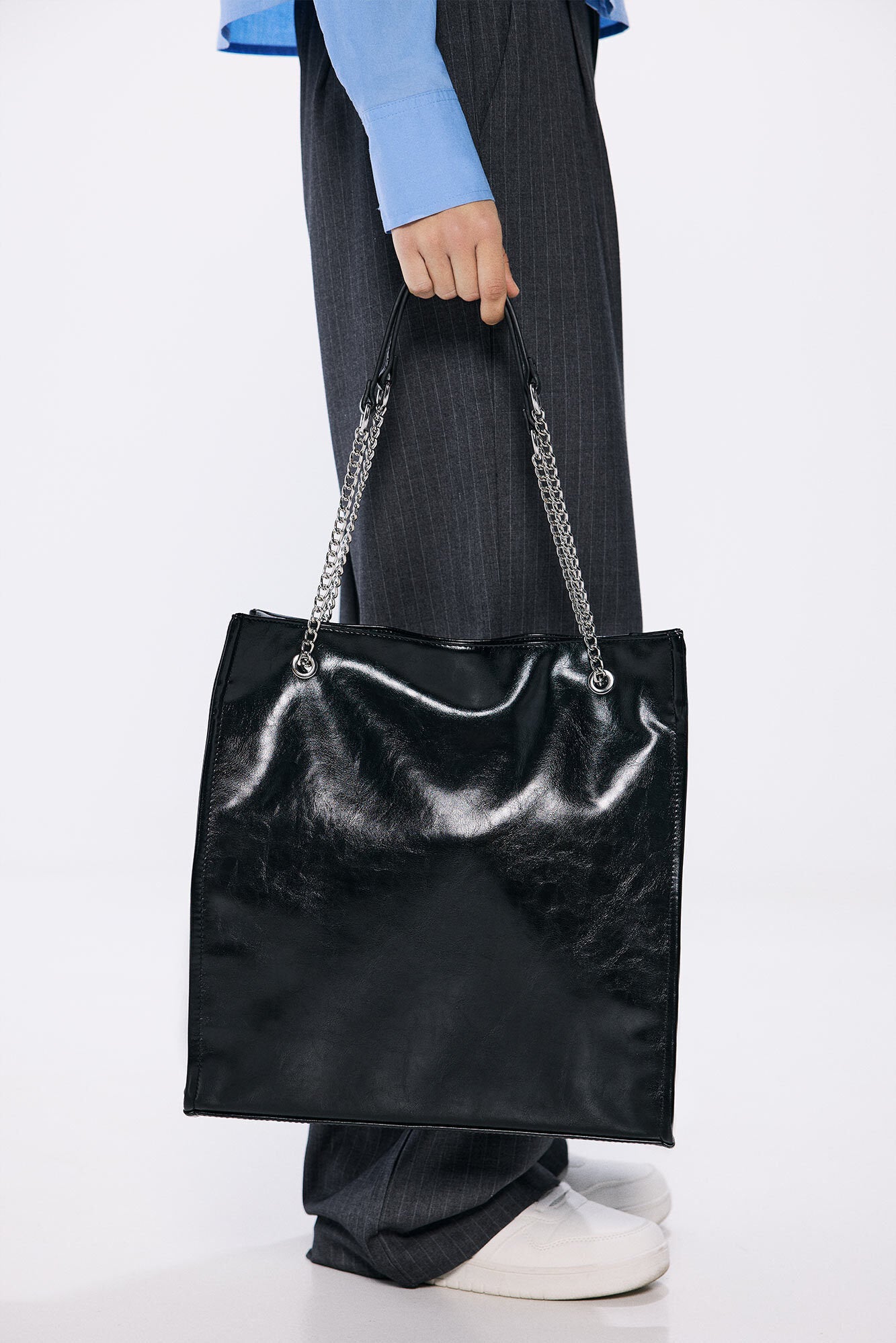 Springfield_Shopper Bag with Chain Handle_8529954_01_02