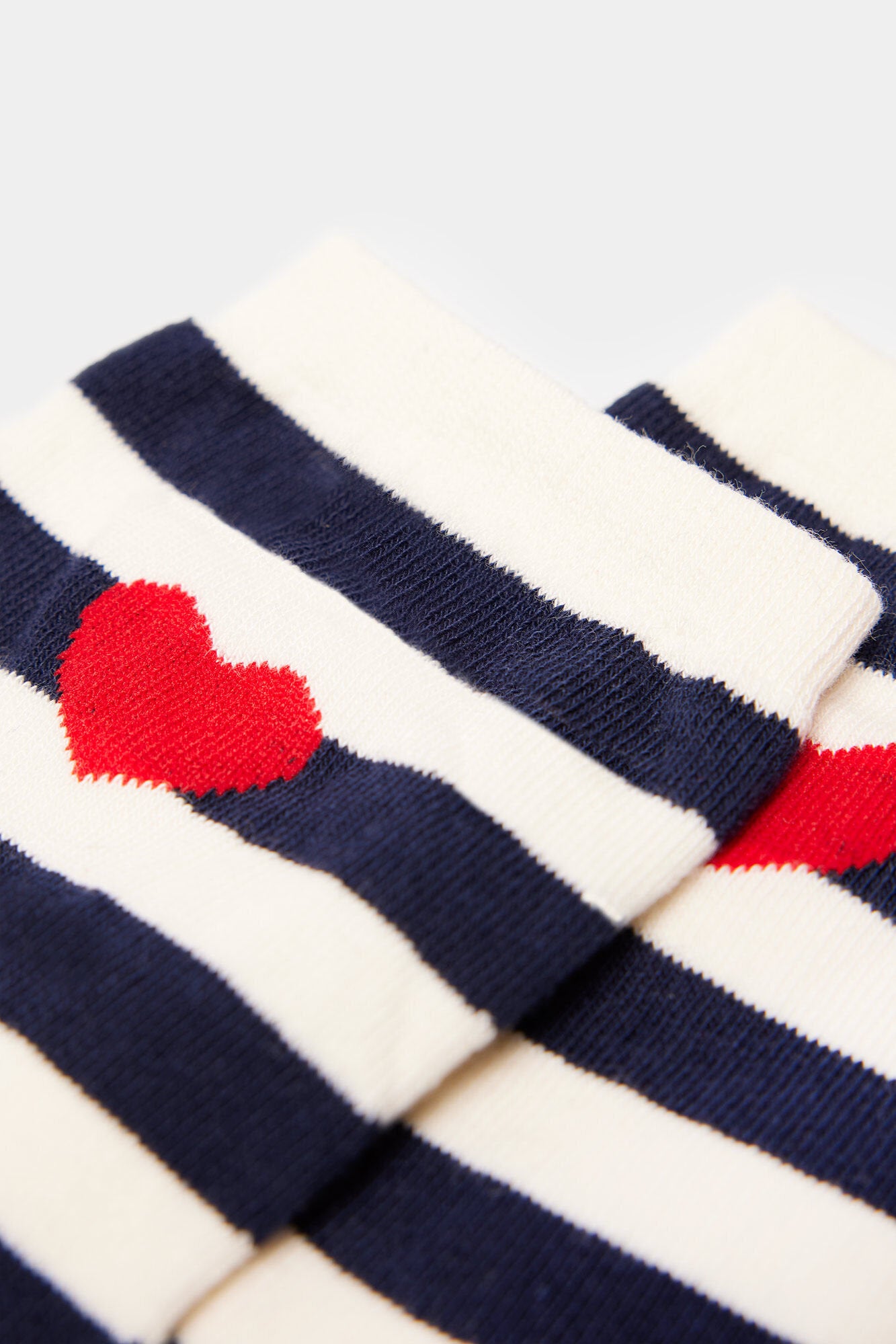 Striped High Socks_8547852_10_04
