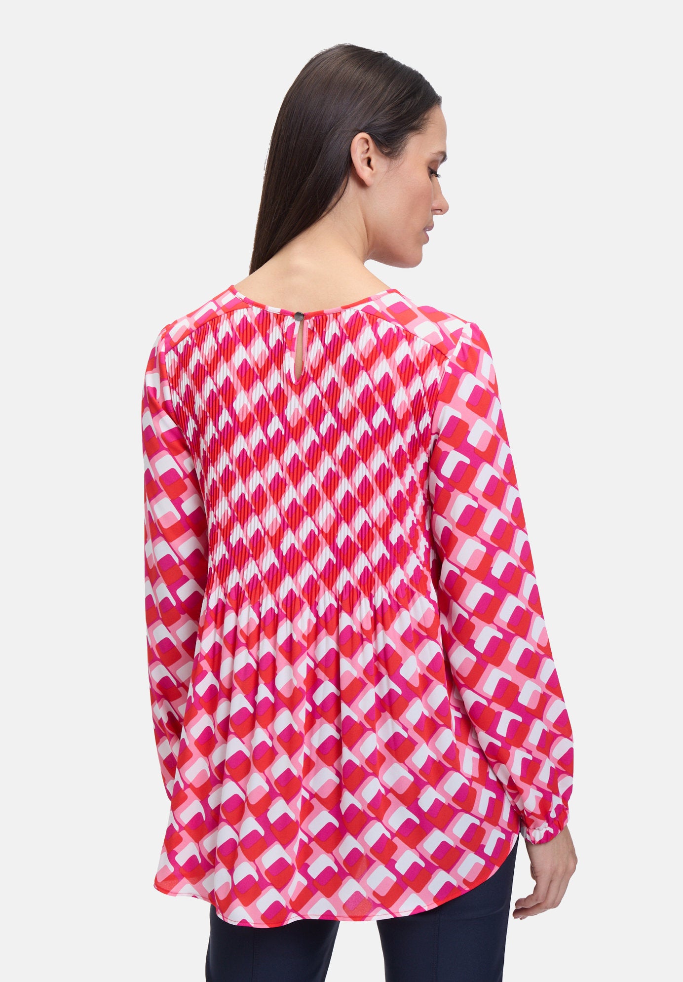 Betty Barclay_Slip Blouse with Pleats_8807-1093_4811_03