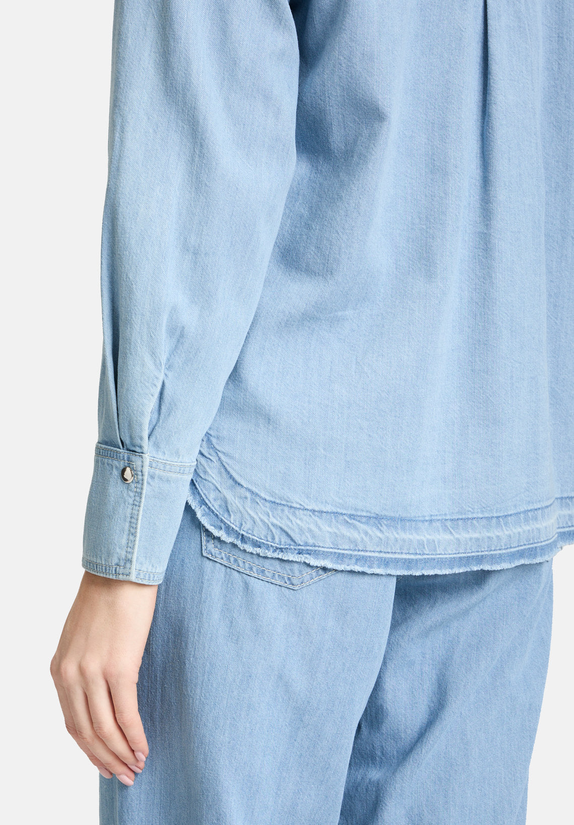 Betty Barclay_Collared Shirt Blouse_8814-1105_8618_07