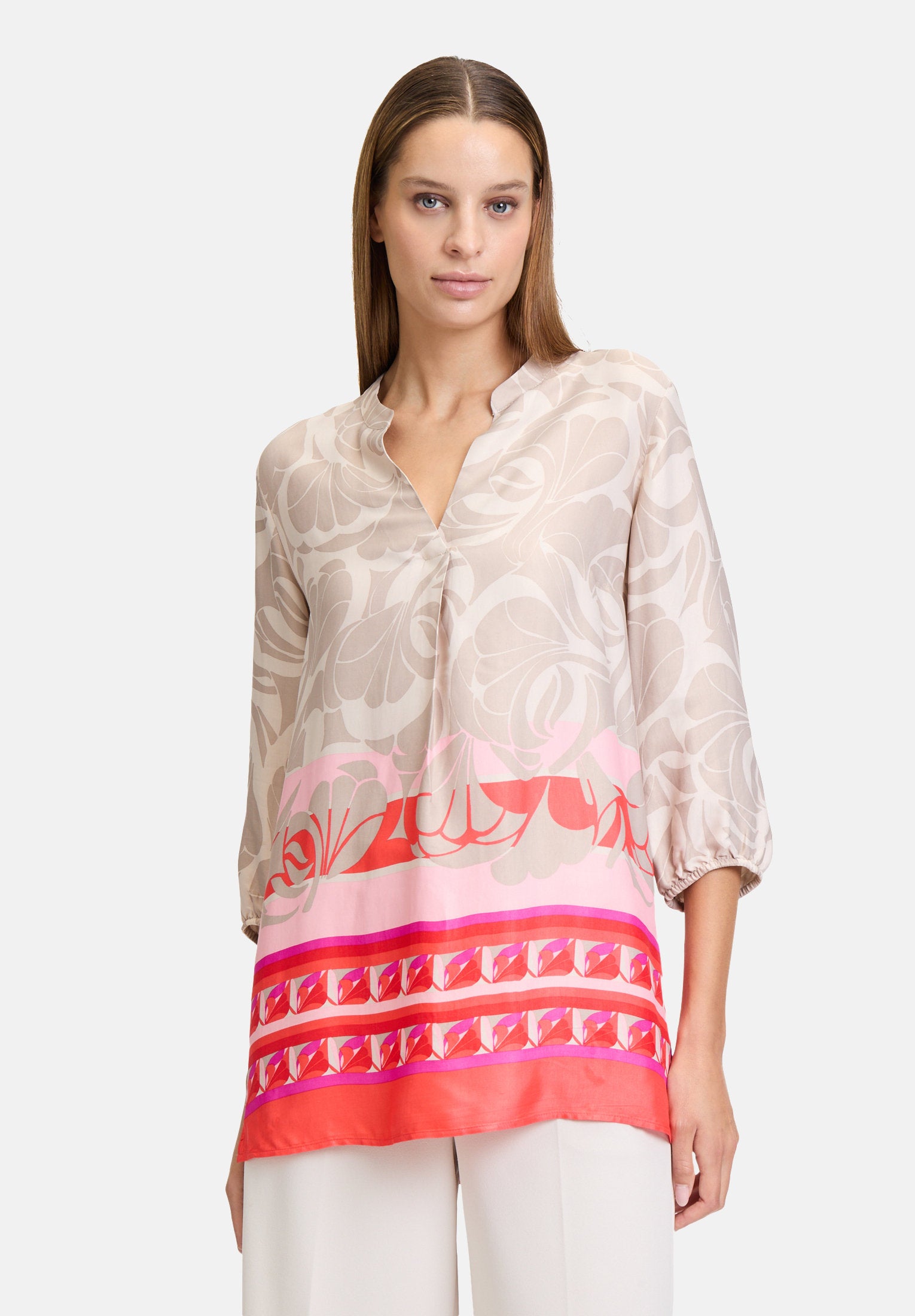 Betty Barclay_Pull-On Blouse with 3/4 Sleeves_8826-1139_7846_01