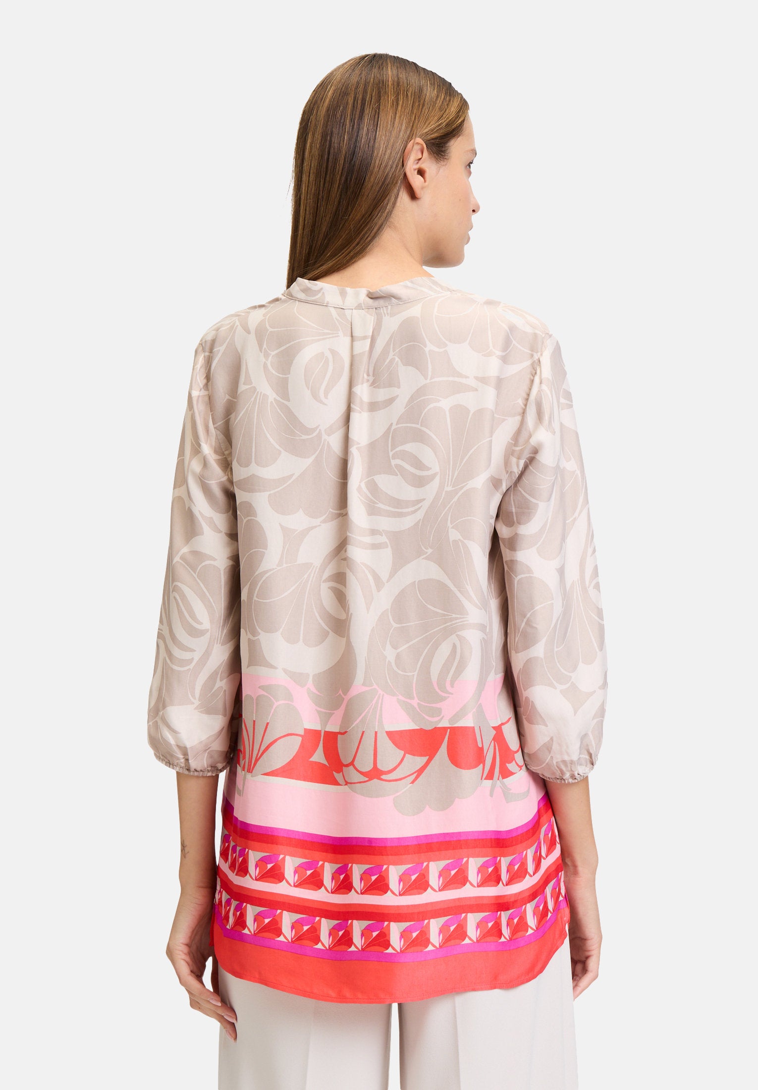 Betty Barclay_Pull-On Blouse with 3/4 Sleeves_8826-1139_7846_03