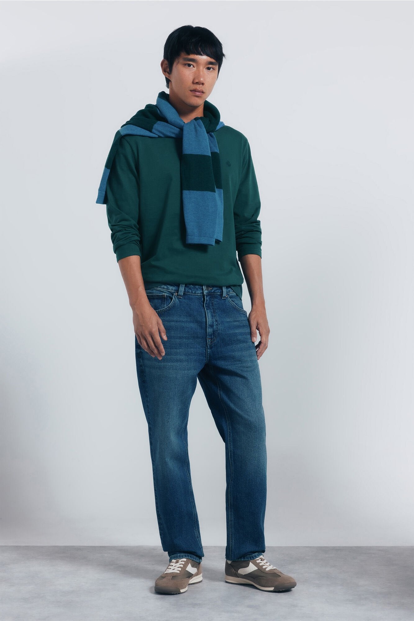 Springfield_Green_Basic Long Sleeve T-Shirt with a Soft Finish_8832421_22_04