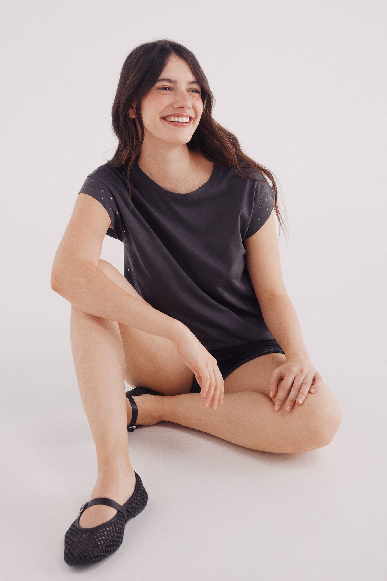 Springfield_Grey_Crystal Studded Sleeves Shirt_8862572_40_02