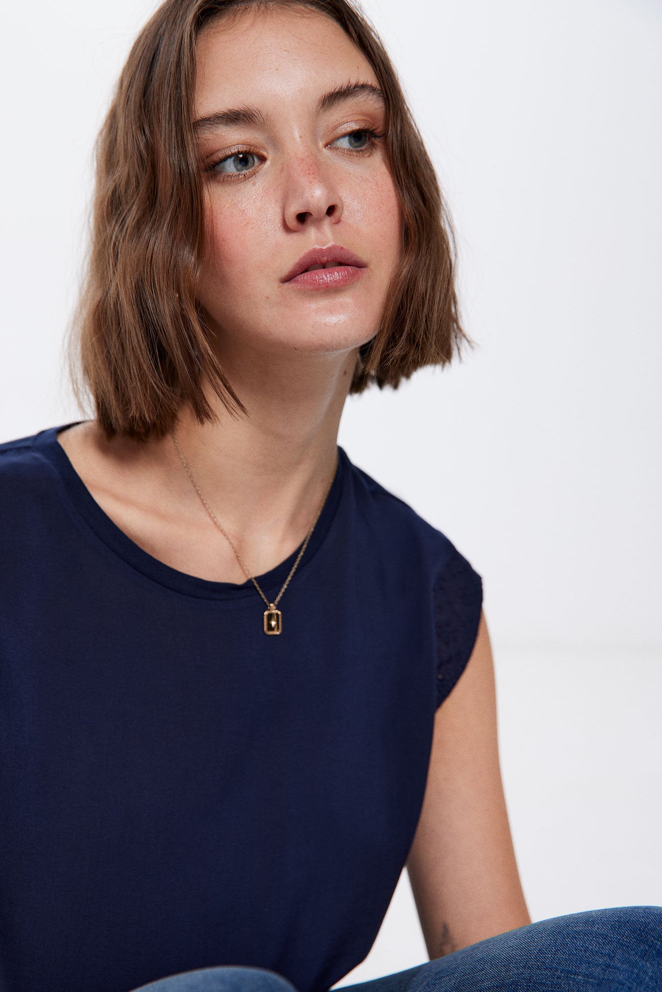 Round Neck T Shirt_8867880_14_04