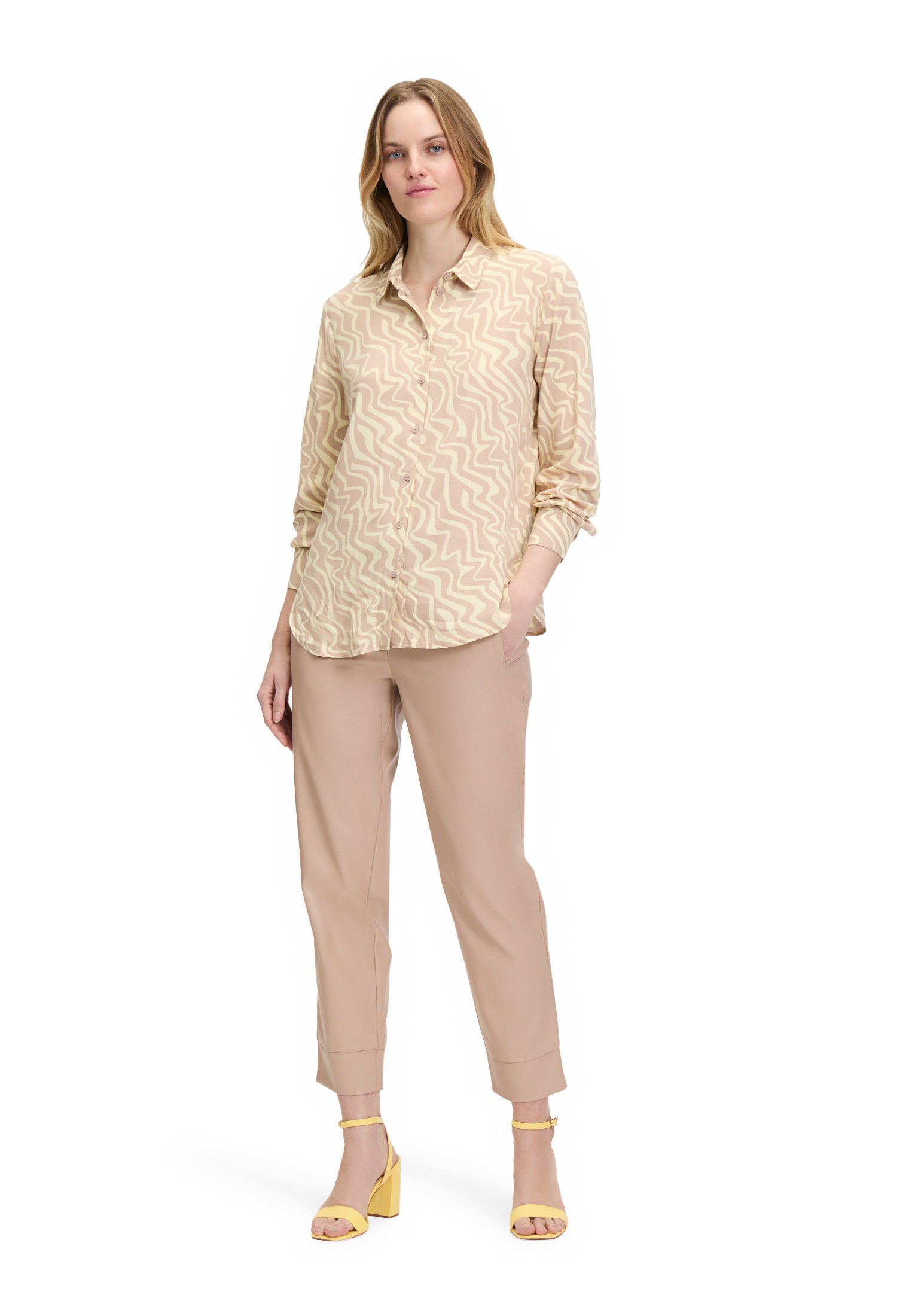 Betty Barclay_Blouse Long 1/1 Sleeve_8871-3059_7822_02