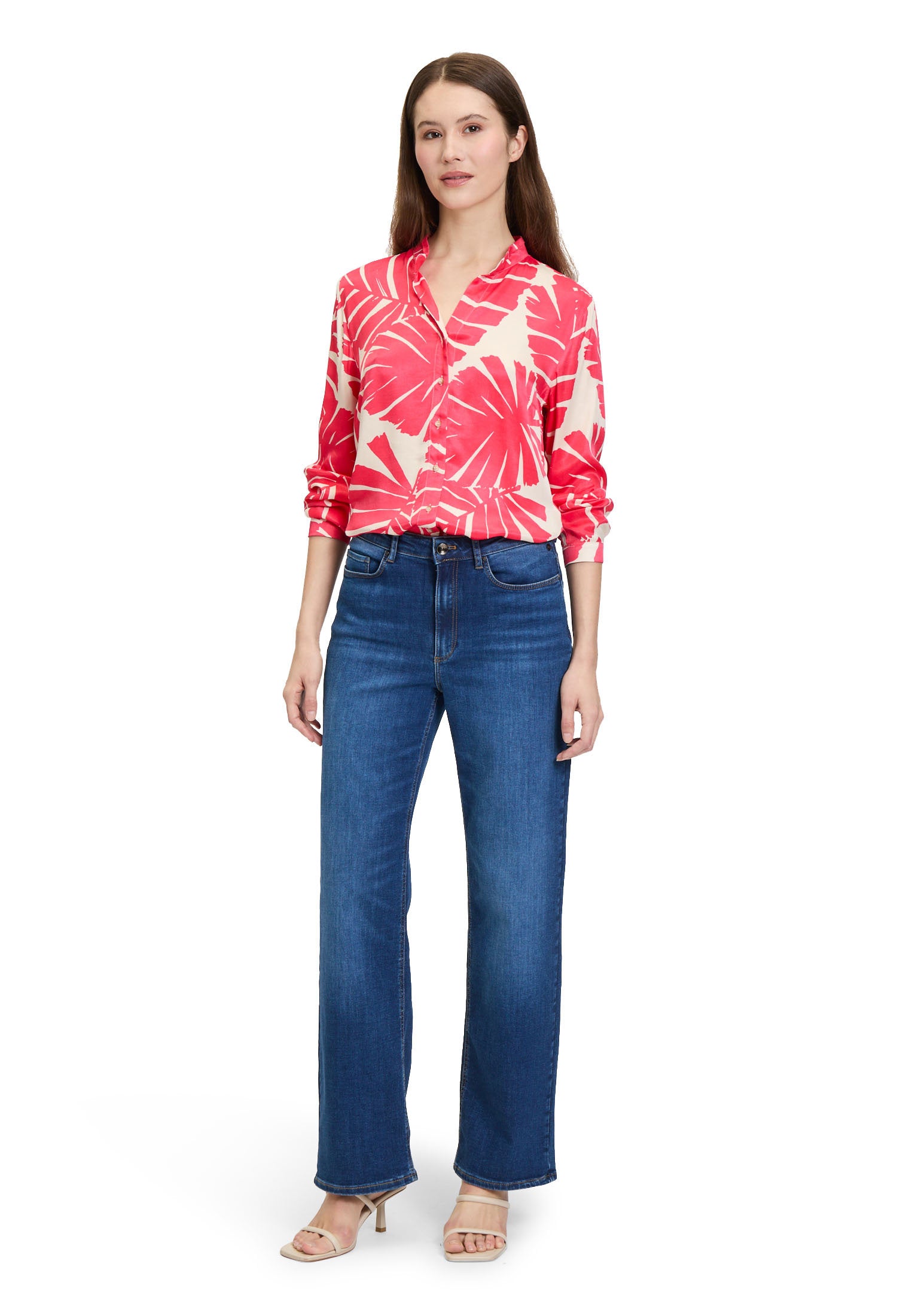 Betty Barclay_Blouse Short 1/1 Sleeve_8872-3299_1826_02