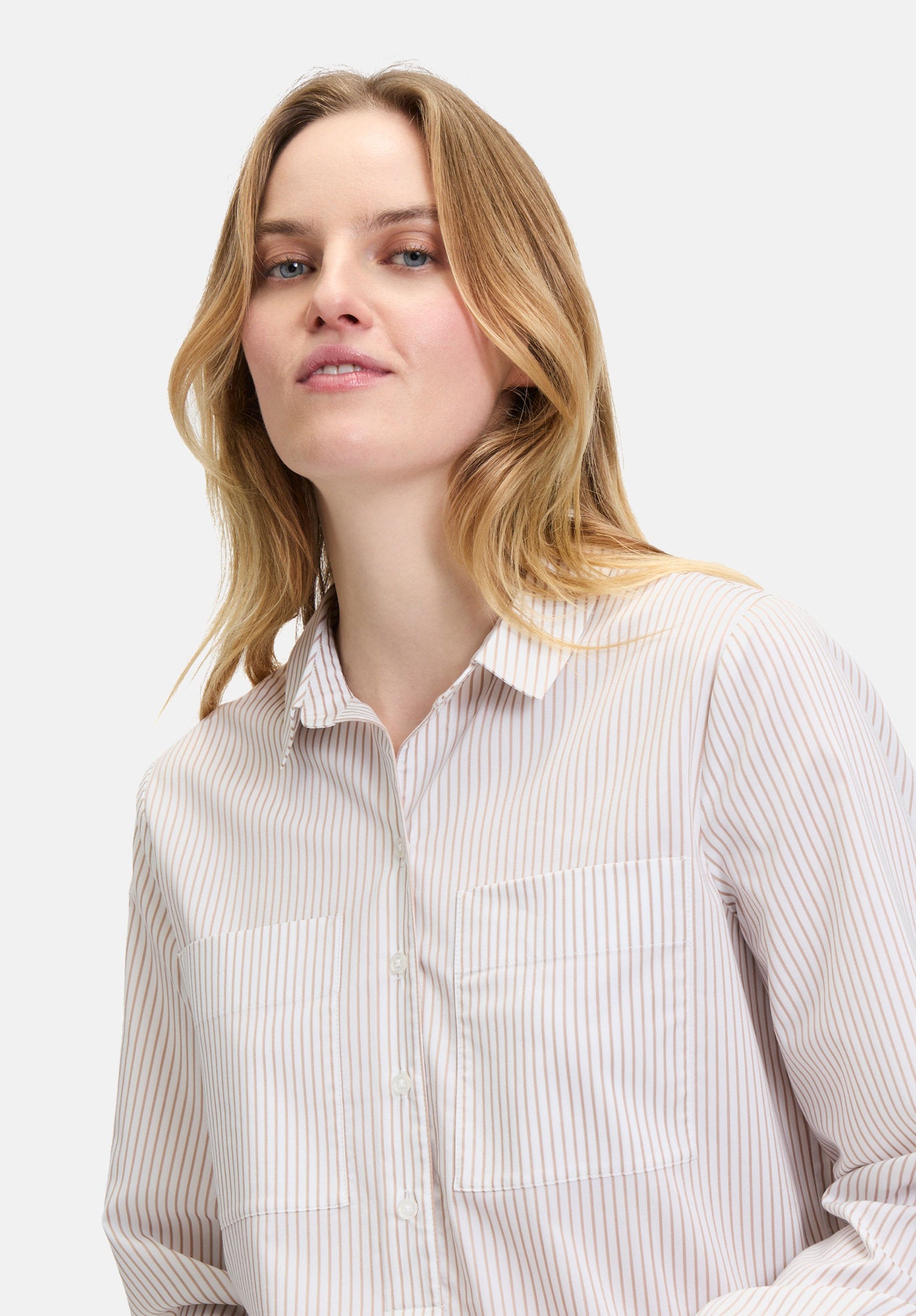 Betty Barclay_Long-Sleeved Blouse with Stripes_8886-3150_1878_06
