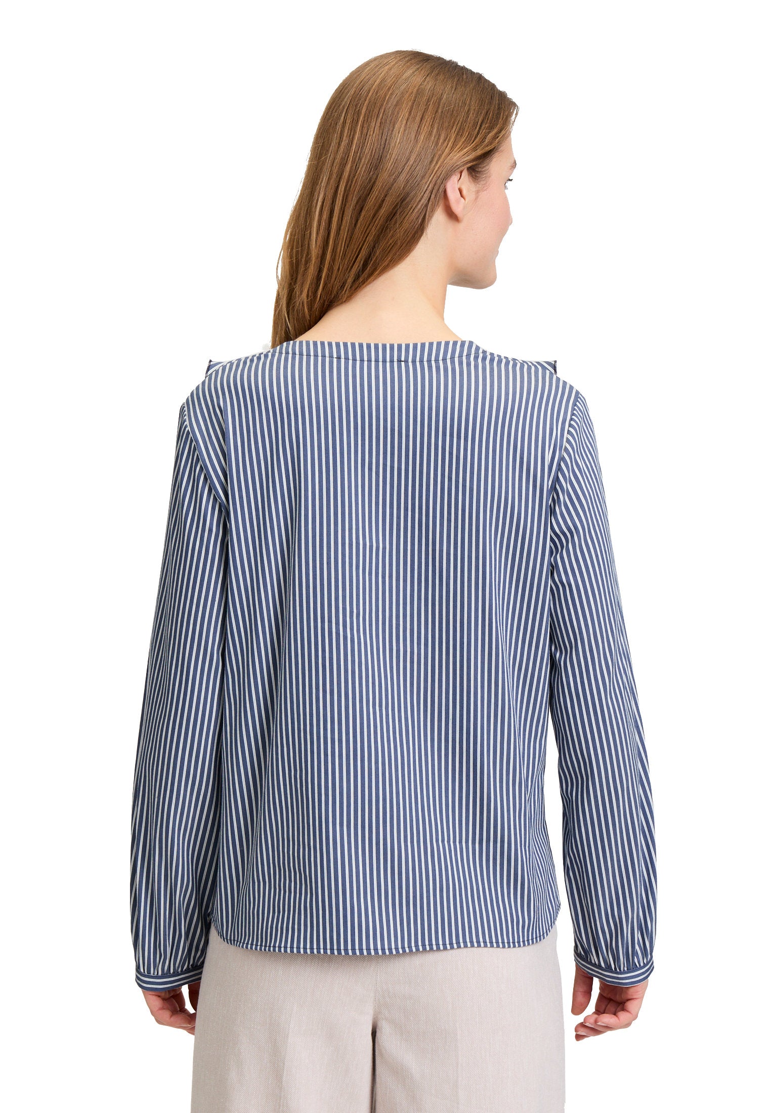 Betty Barclay_Slightly Fitted Long Sleeve Blouse_8903-3280_8813_03