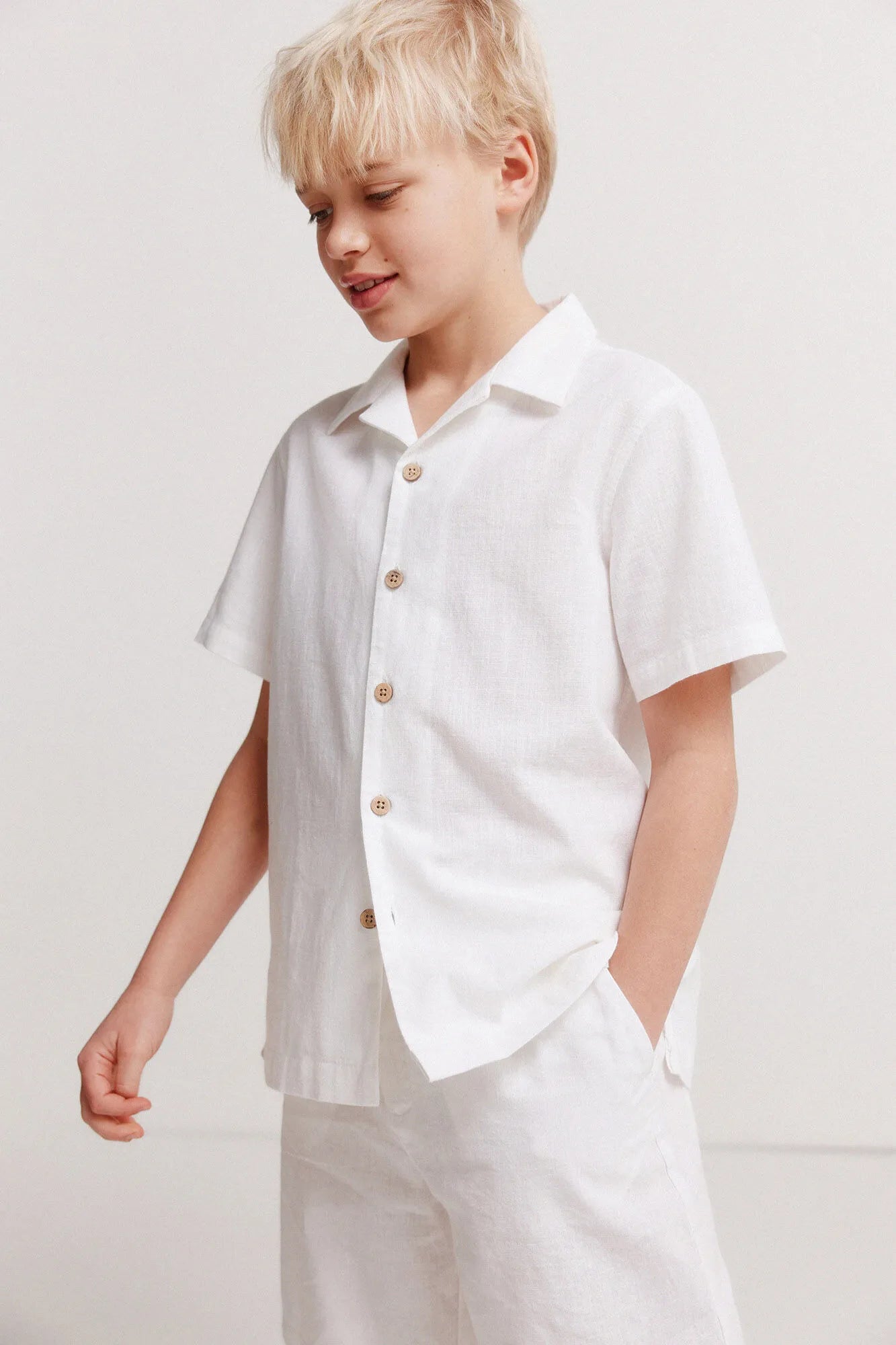 Springfield White Boys Linen Chinos Bermuda Shorts SKU: 8913001_99 Image 04