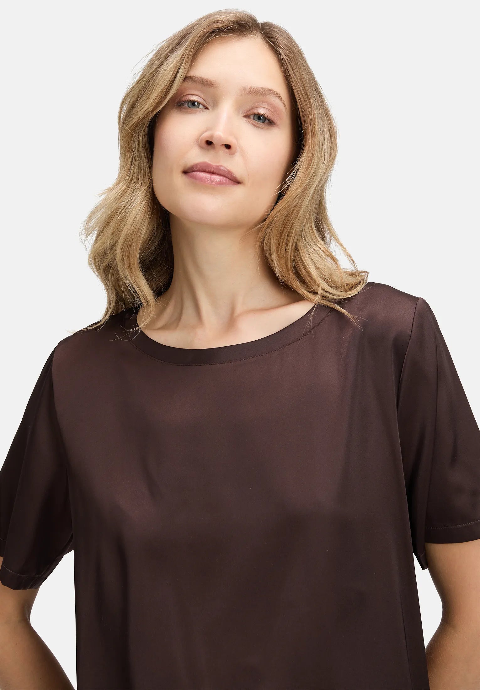 Betty Barclay_Light Maroon_Slip Blouse with Round Neck_8921-1038_7410_06