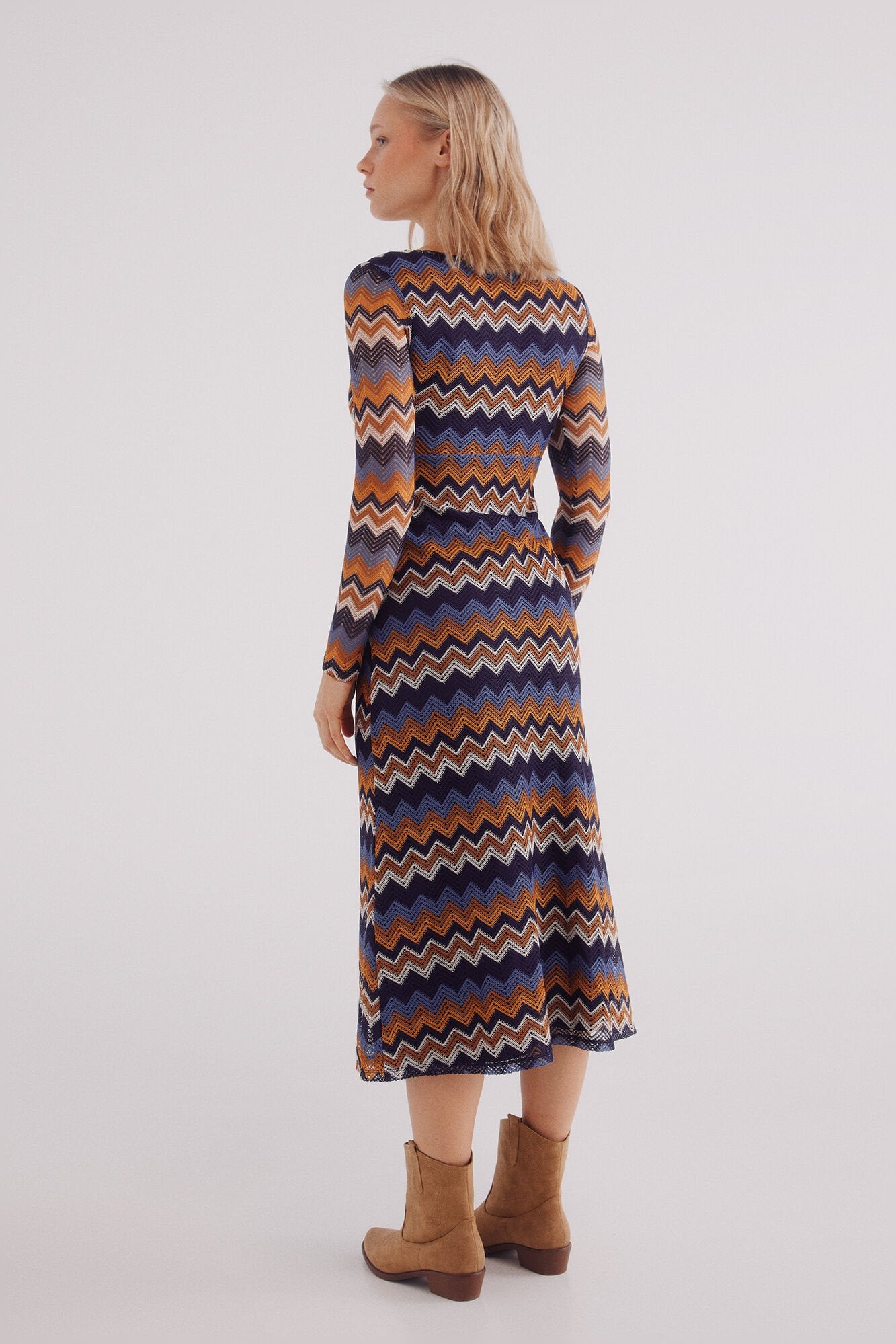 Springfield_Zigzag Crochet Dress_8959458_10_04