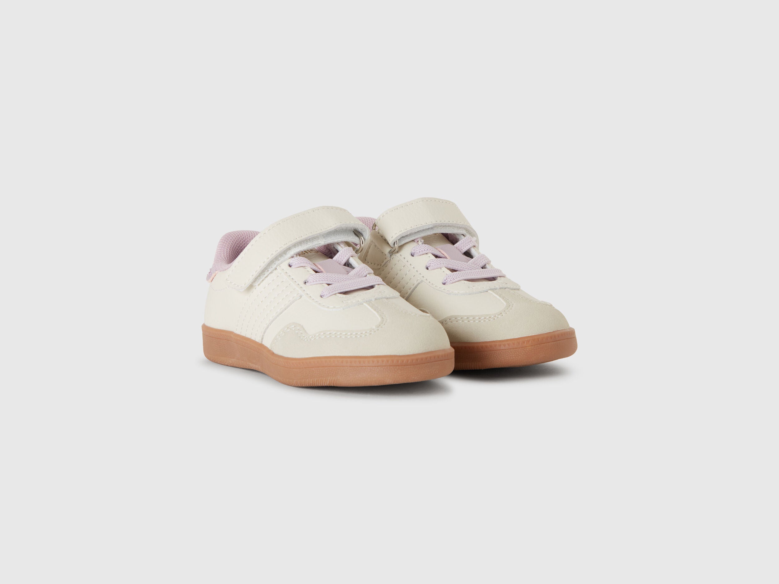 Benetton_White_Sneakers in Imitation Leather and Suede_8S5VGD01D_074_02