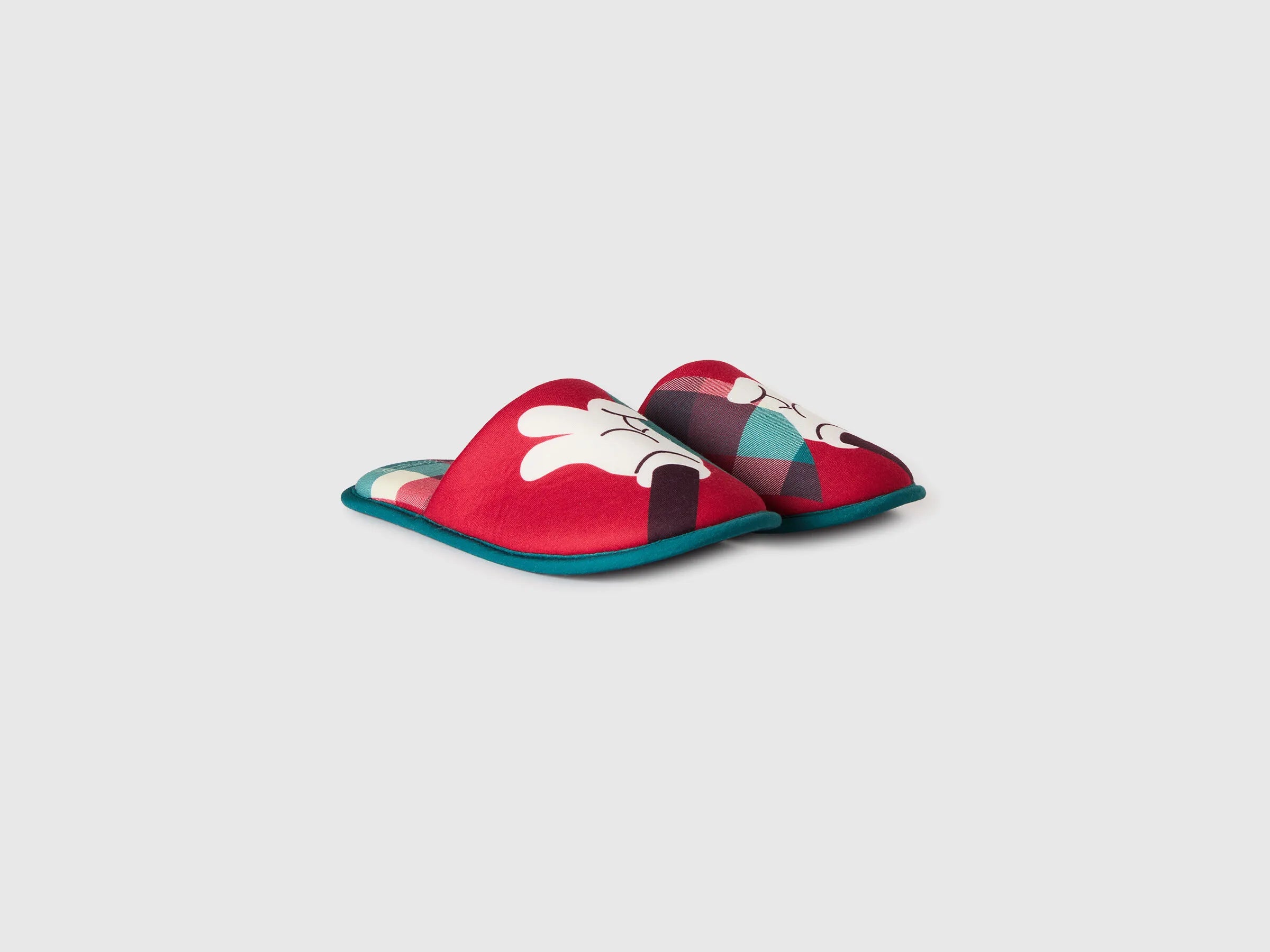 Benetton Red Men, Women ©Disney Christmas Slippers SKU: 8TKB2D01B_902 Image 02