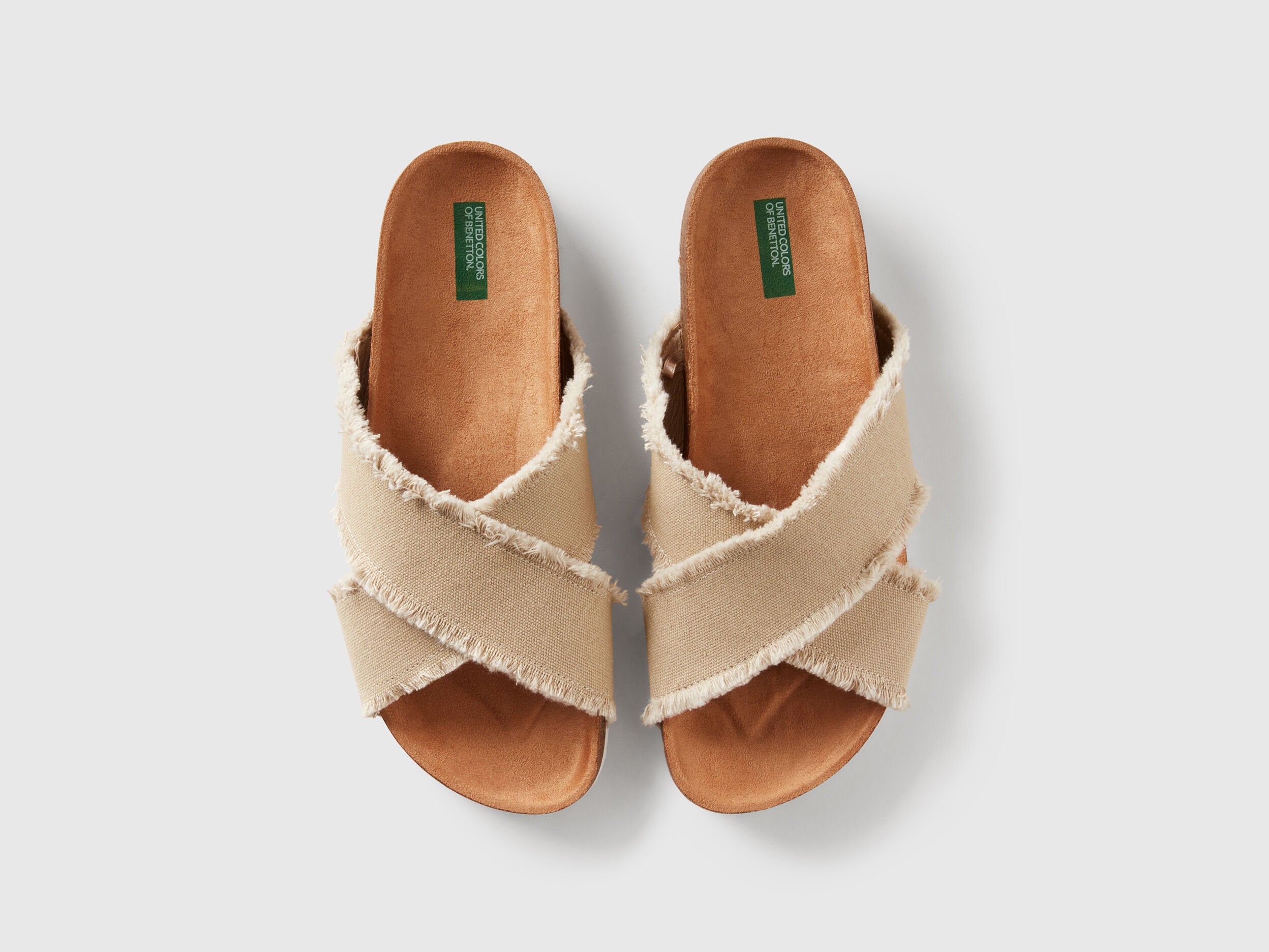 Benetton_Slippers_8Z0S1D01N_901_04