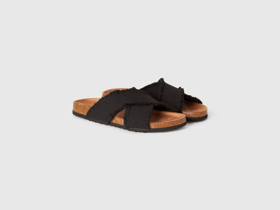 Benetton_Slippers_8Z0S1D01N_906_02