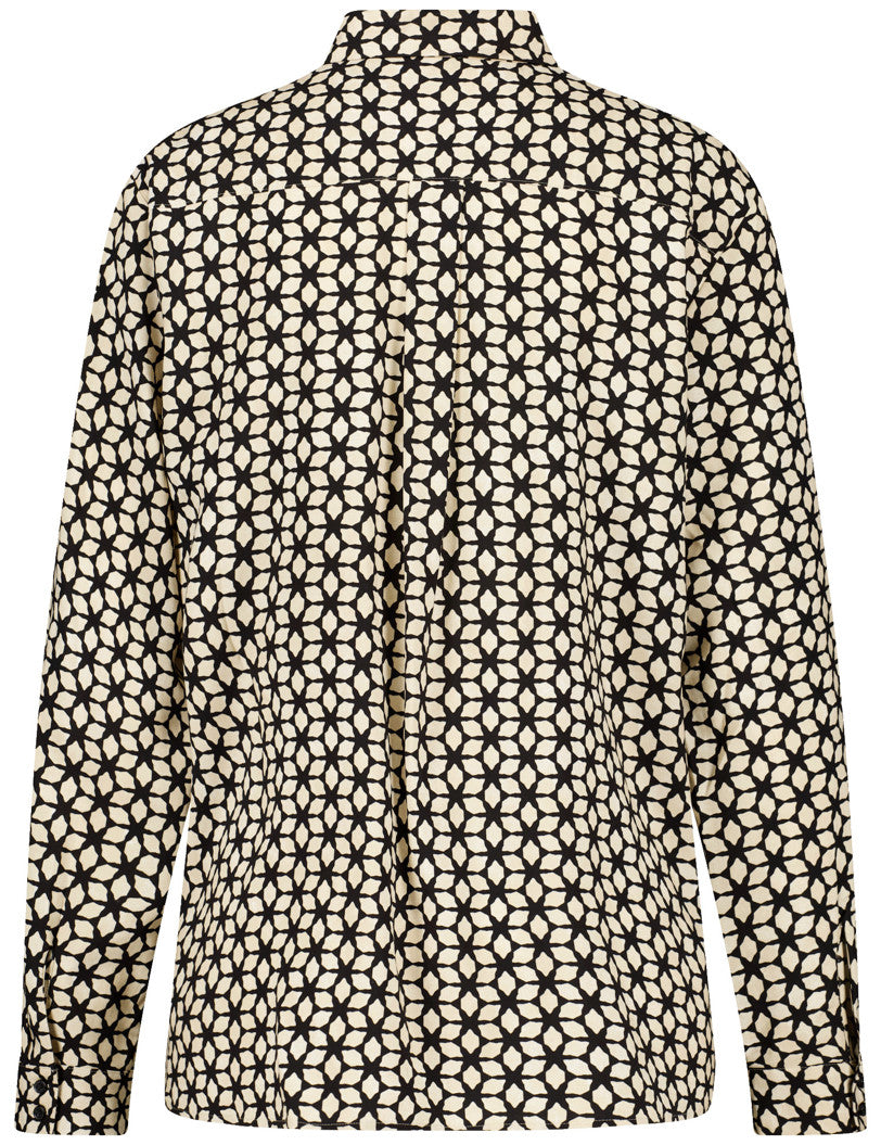 Gerry Weber_Black/Taupe Star Aop_Blouse 1/1 Sleeve_916002-54004_1038_02