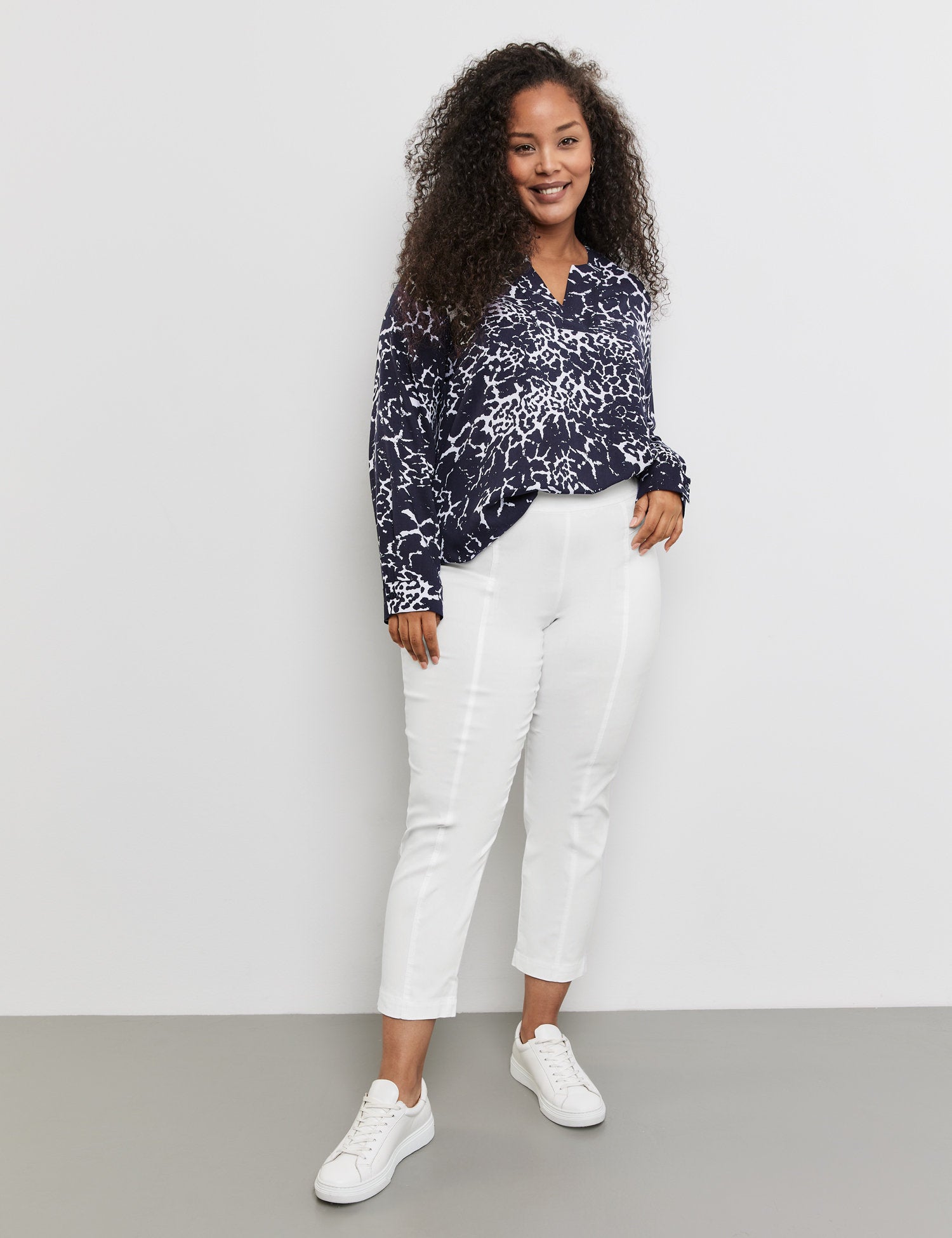 Samoon_Trousers Leisure Crop_920975-29090_9600_01