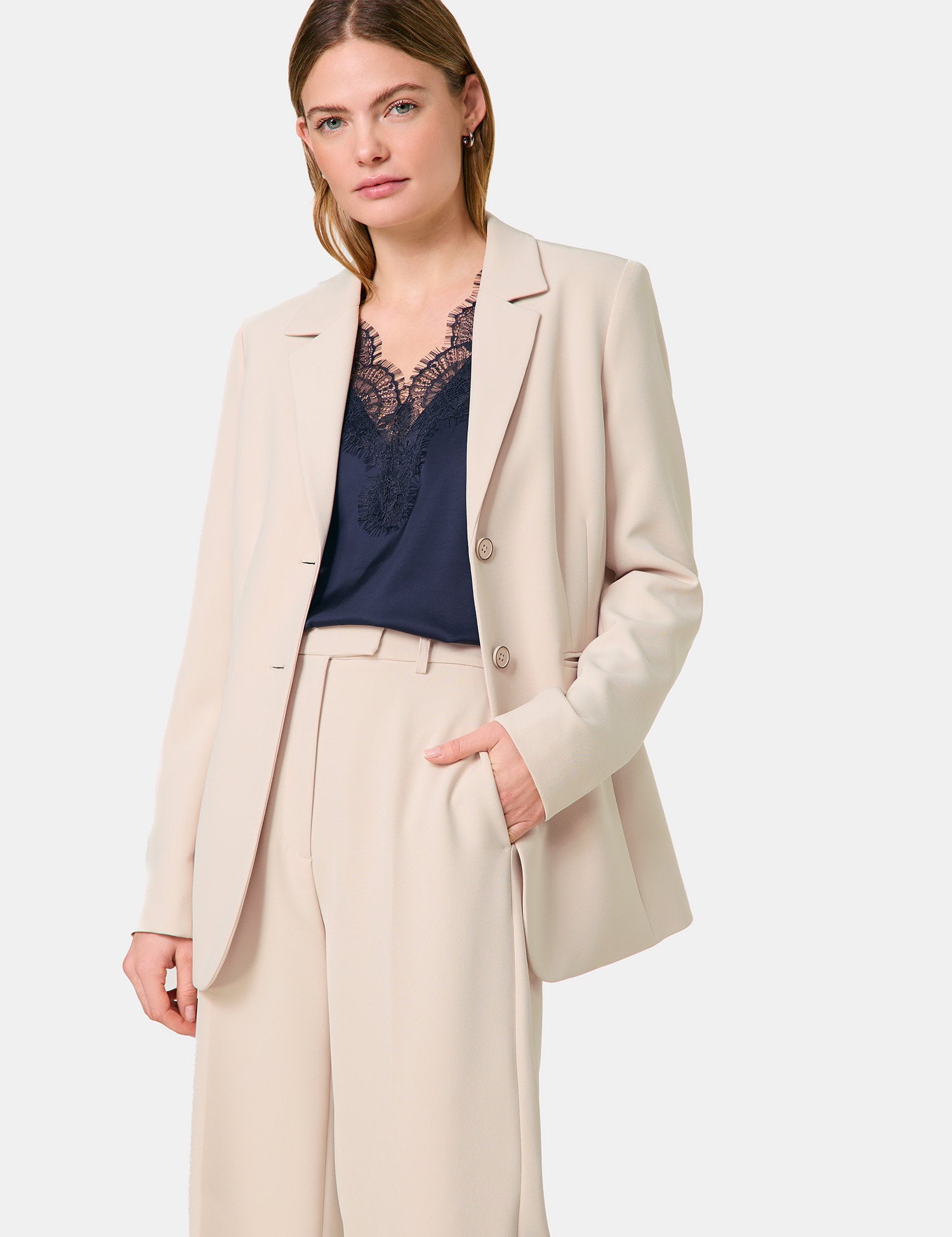 Taifun_Fitted Blazer with a Lapel_930990-19104_9610_03