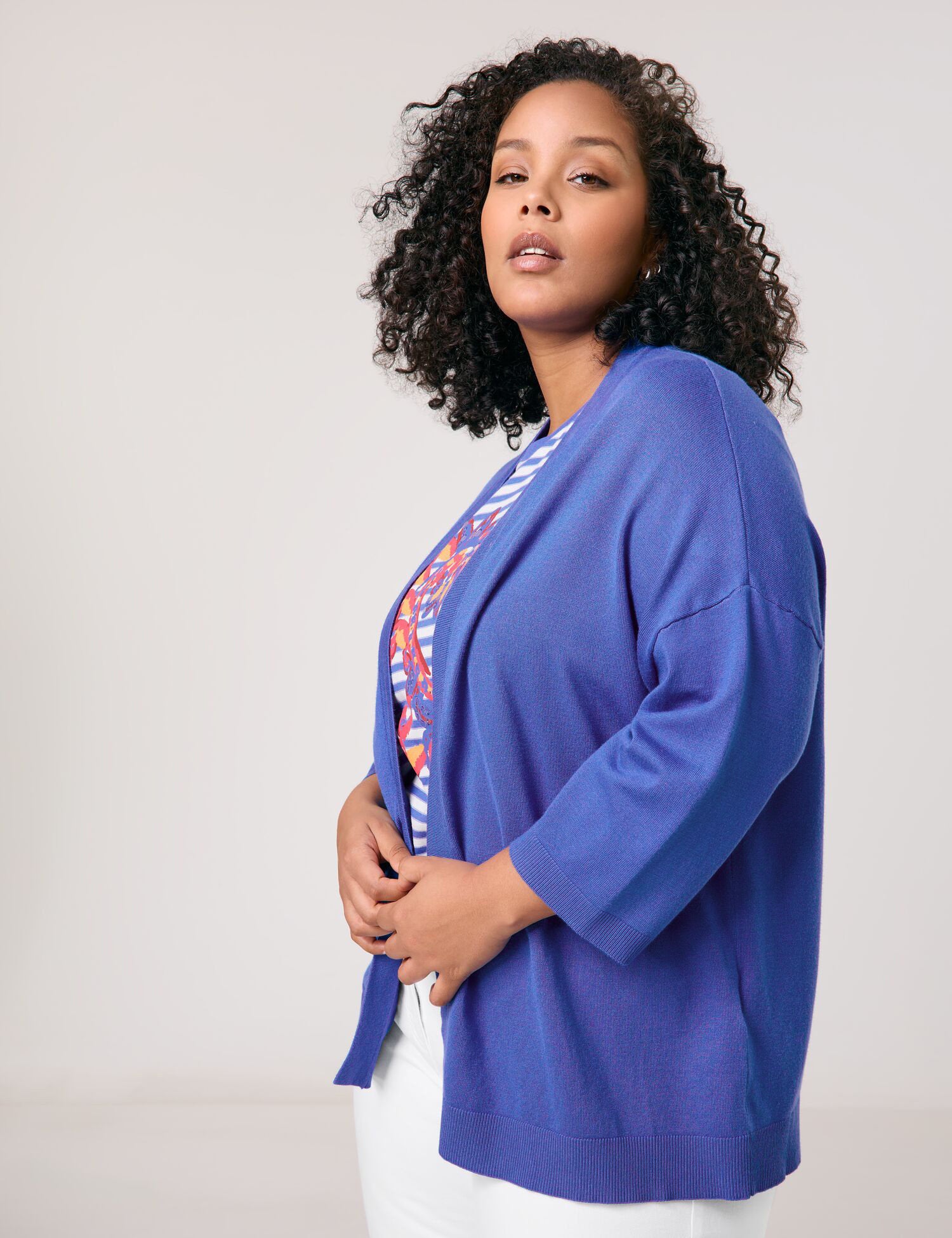 Samoon_Casual Cardigan with Mid-Length Sleeves_932991-29505_8960_01