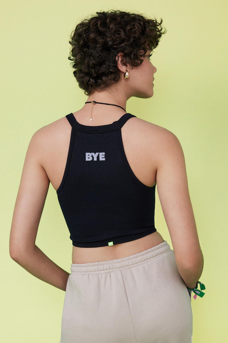 Halter Neck Cropped Tank Top_9537091_01_02