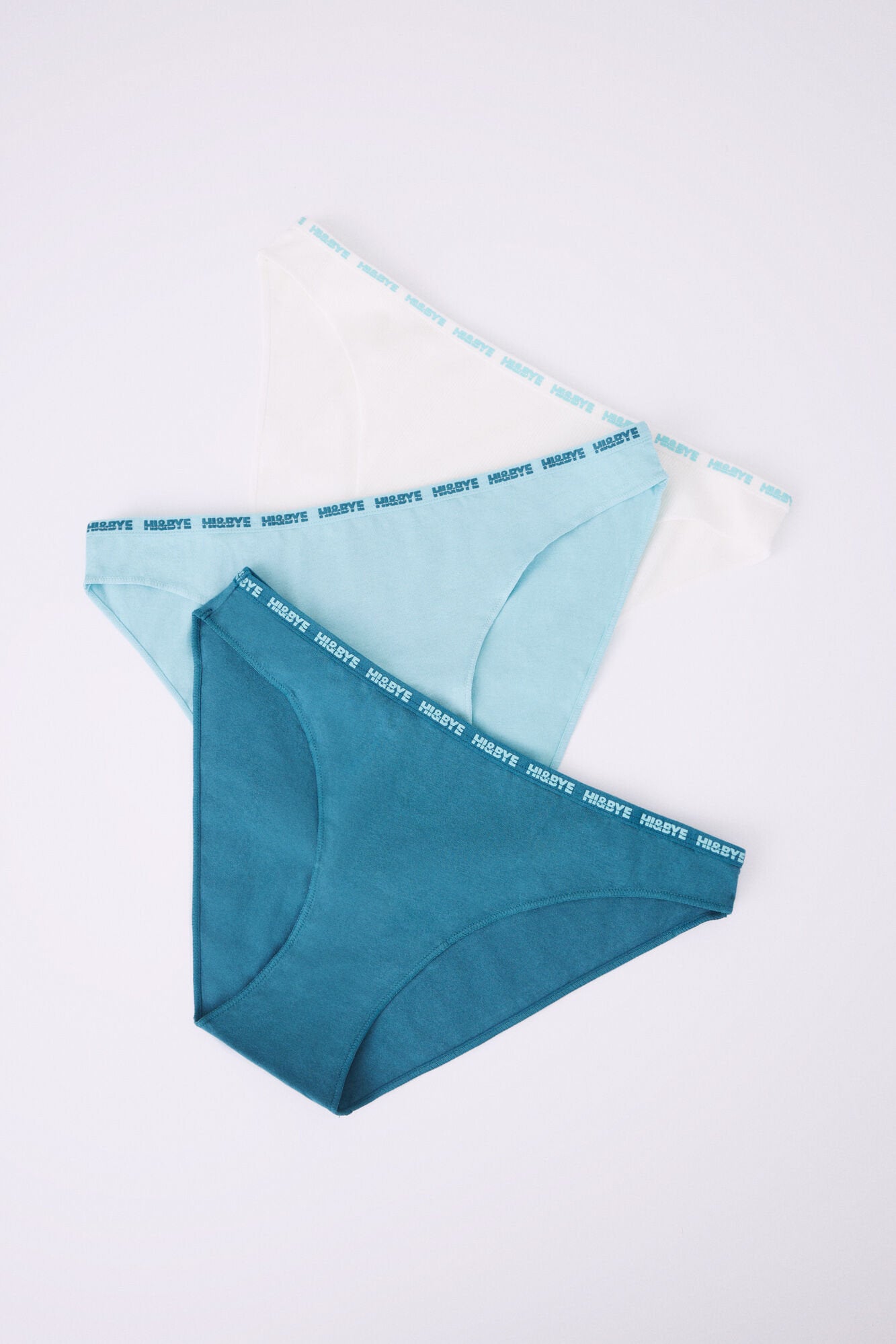Pack Of 3 Classic Cotton Panties In Turquoise, White & Blue_02