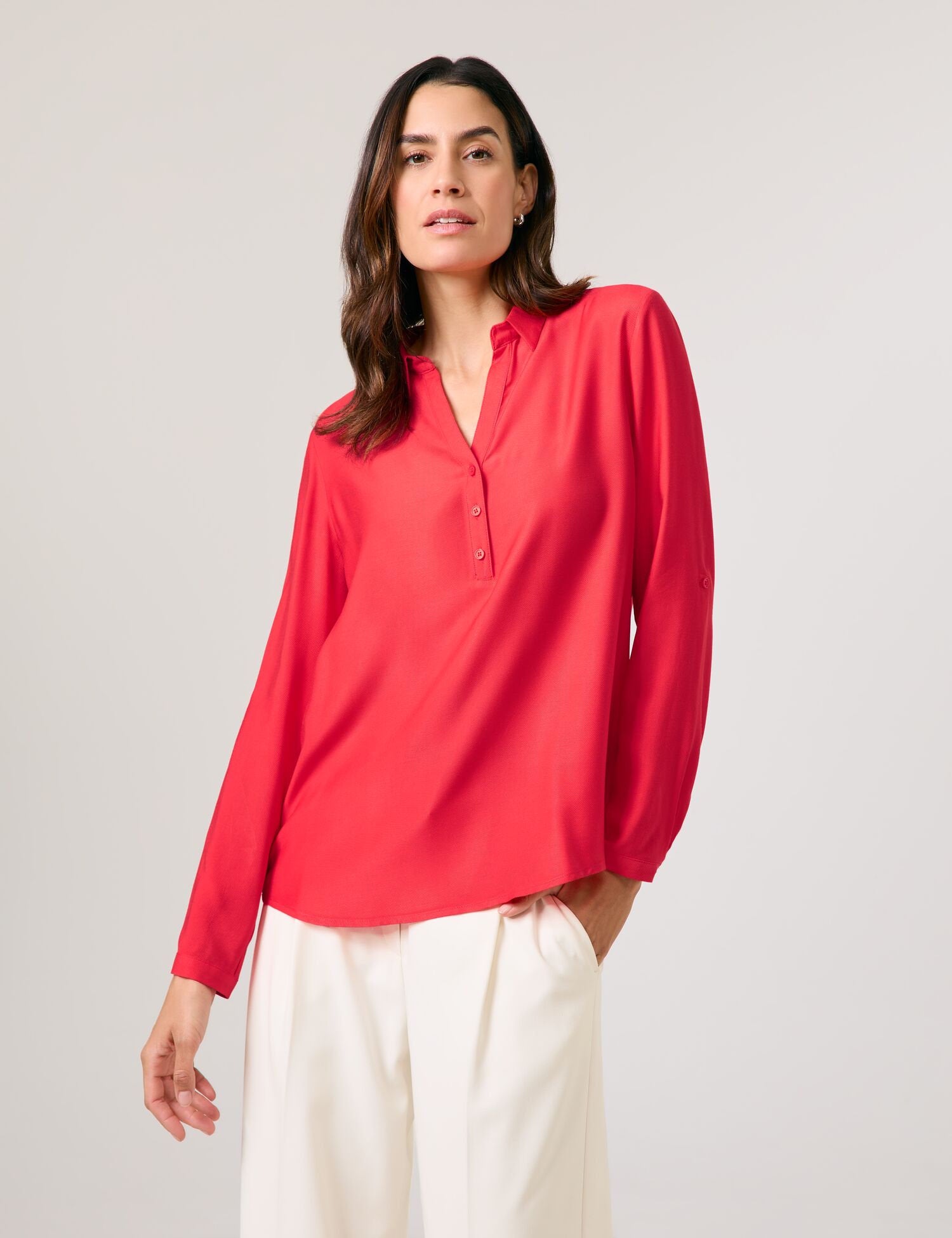 Gerry Weber_Flowing Long Sleeve Blouse_965067-31436_60119_01
