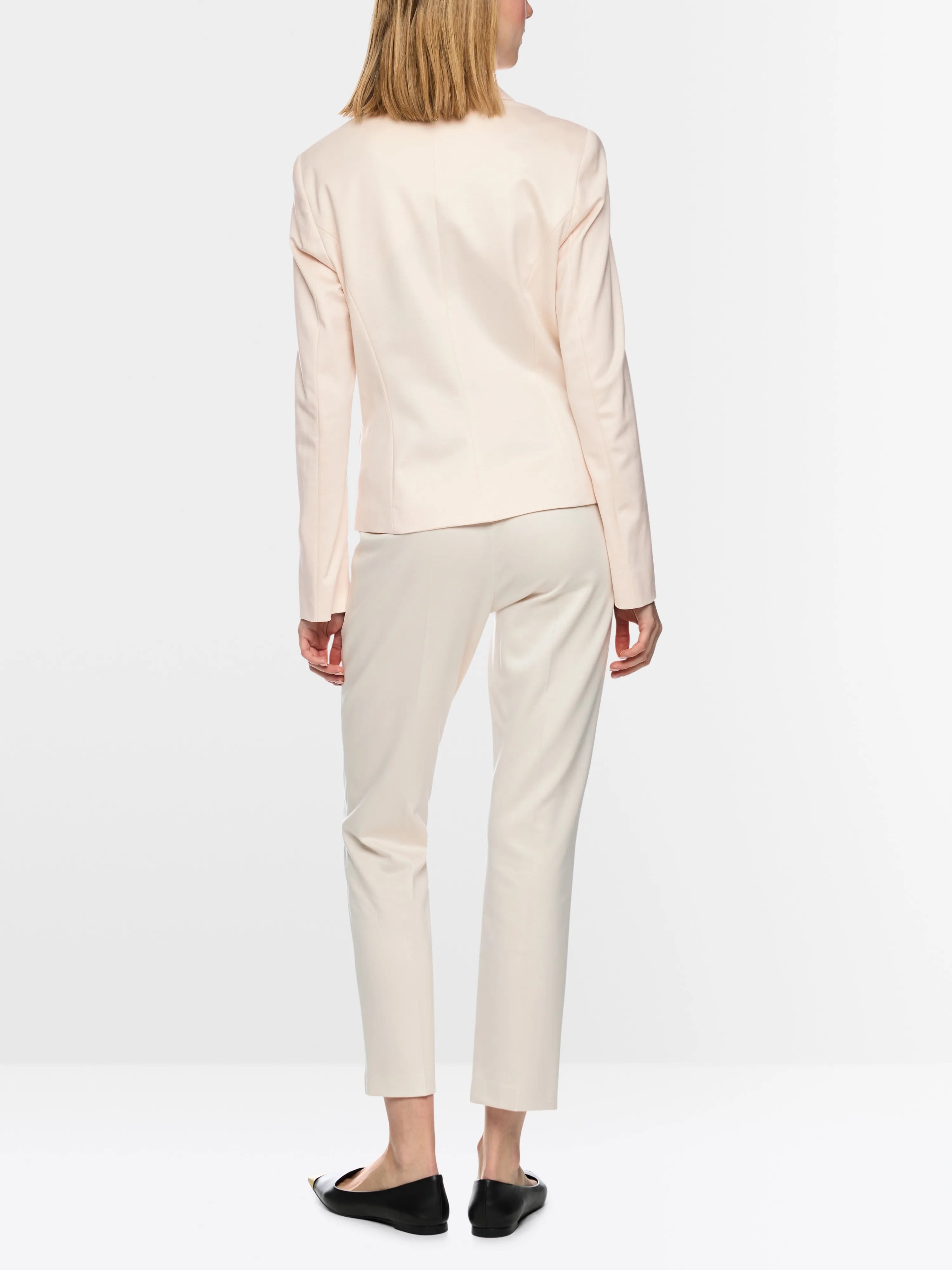 Marc Cain_Magnolia_Fitted Blazer_AA 34.10 J24_153_02