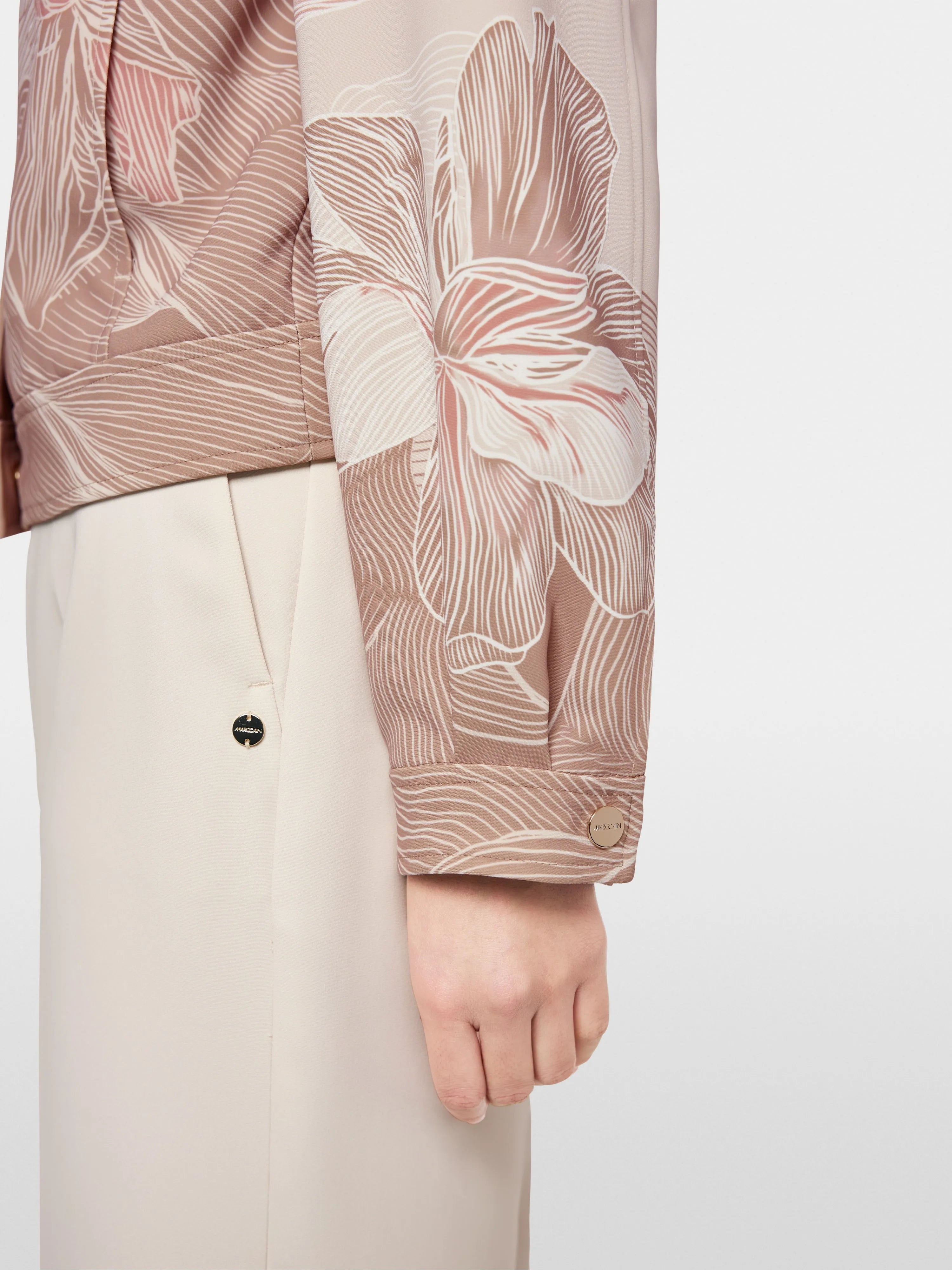 Marc Cain_Warm Taupe New_Jacket with Print and Shirt Collar_AC 31.07 W16_619_04