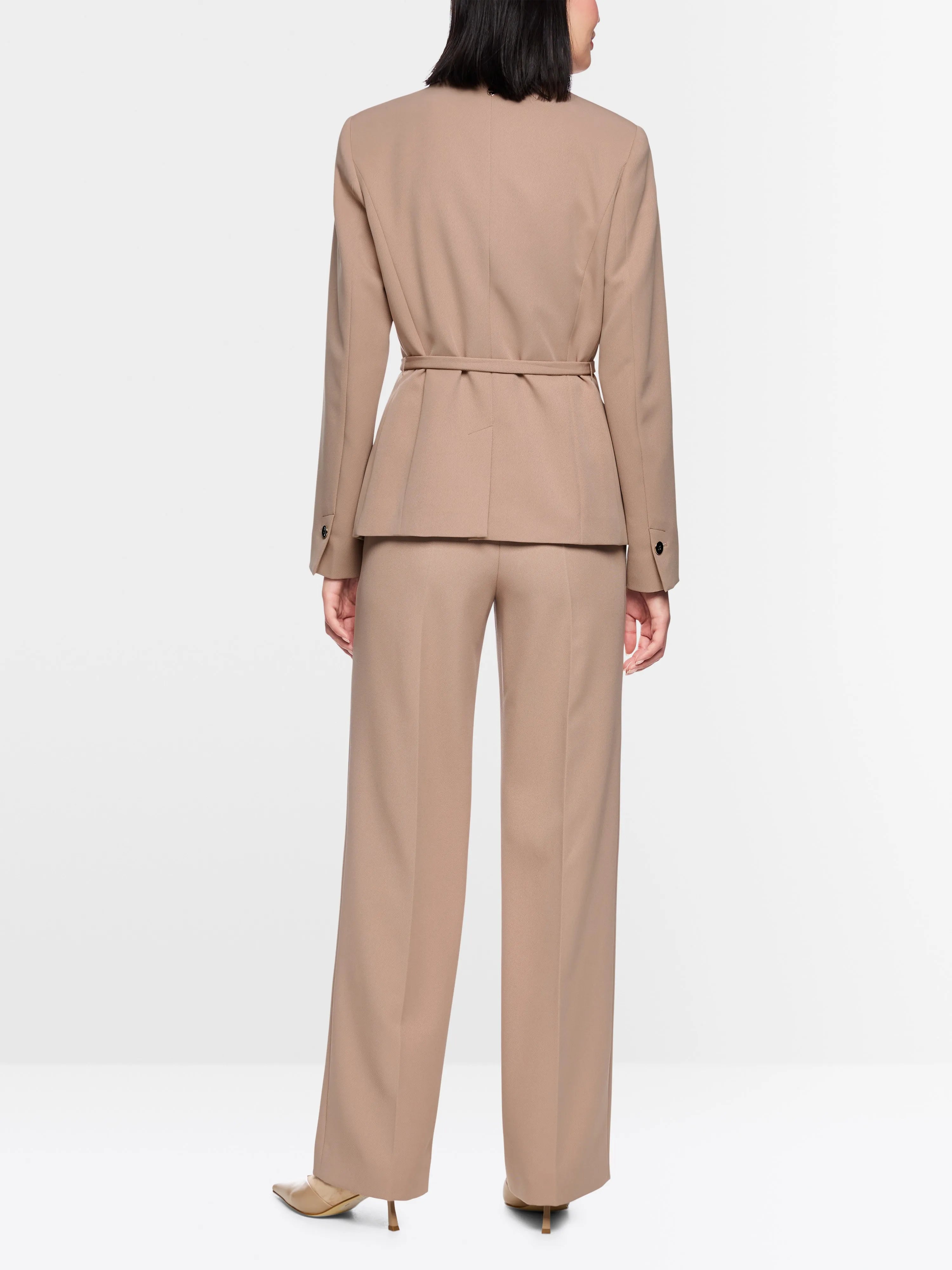 Marc Cain_Warm Taupe New_Elegant Blazer with Waist Belt_AC 34.09 W77_619_02