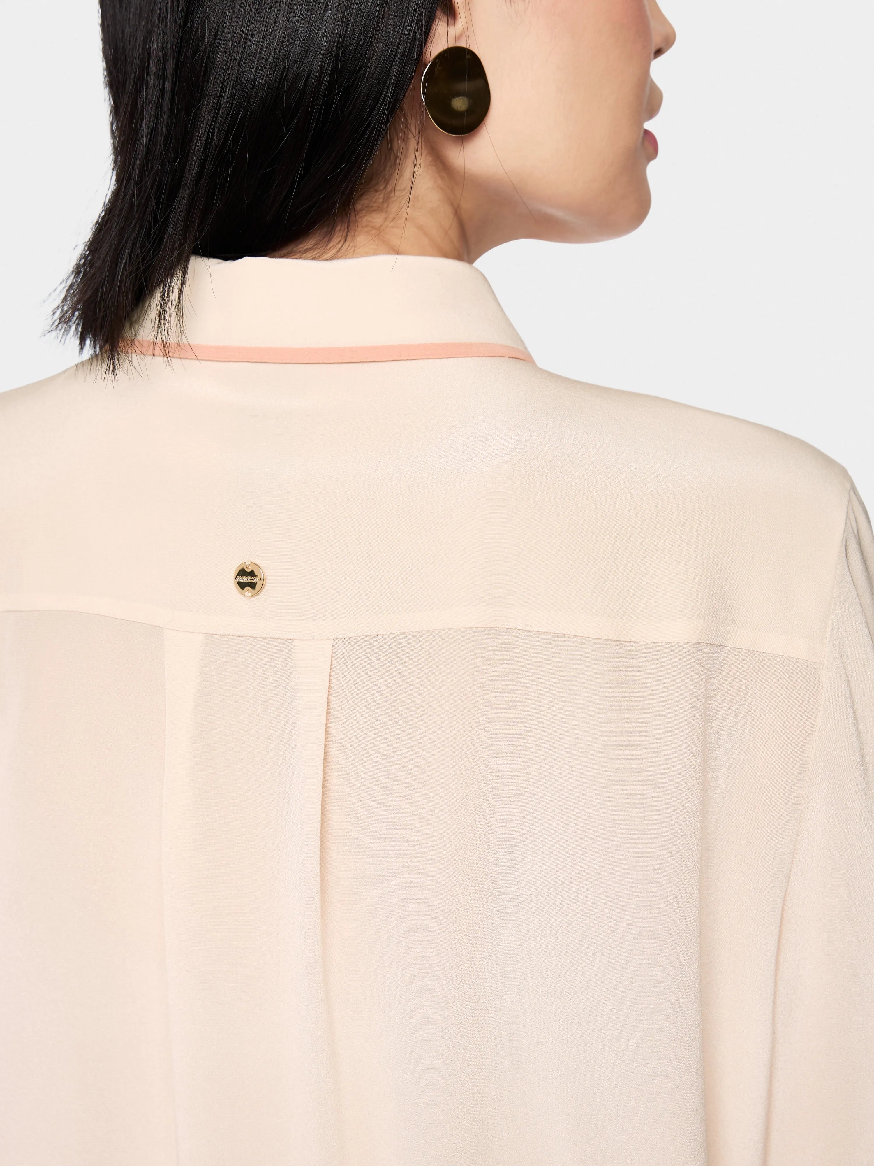 Marc Cain_Magnolia_Pure Silk Shirt Collar Blouse_AC 51.16 W53_153_05