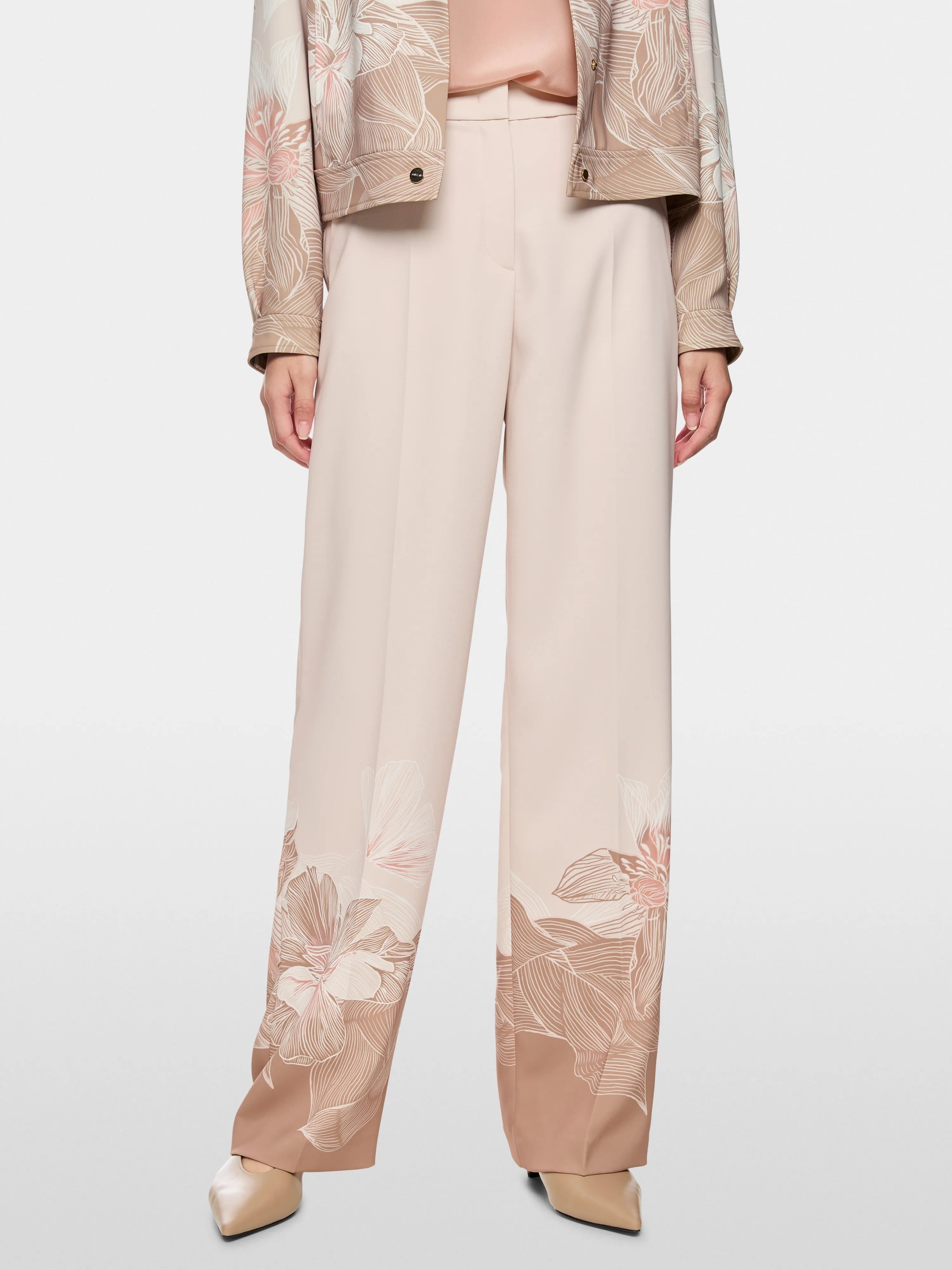 Marc Cain_Beige_WUKARI Wide High Waist Fabric Trousers_AC 81.13 W16_619_05