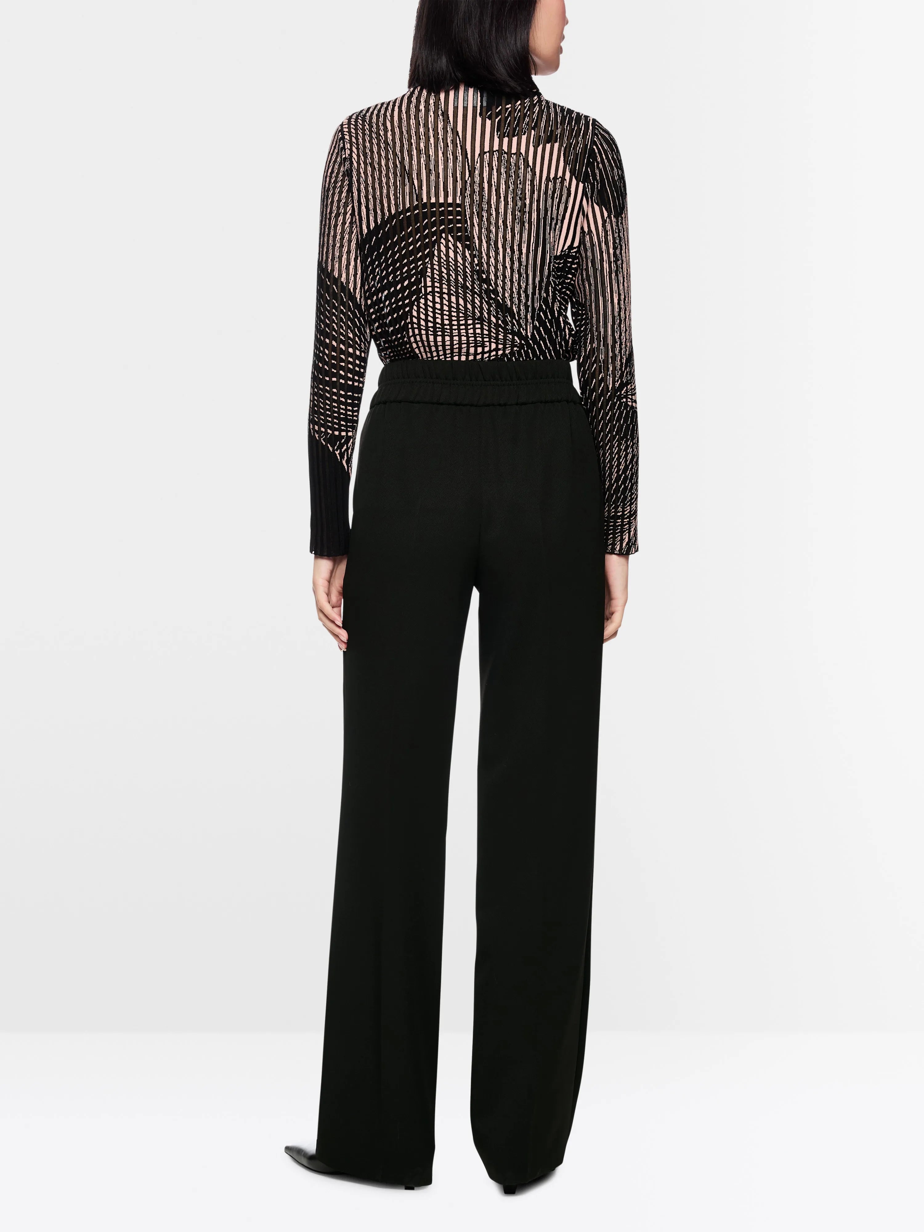 Marc Cain_Black_WAHSINGTON Wide-Fit Pull-On Trousers_AC 81.41 W77_900_02
