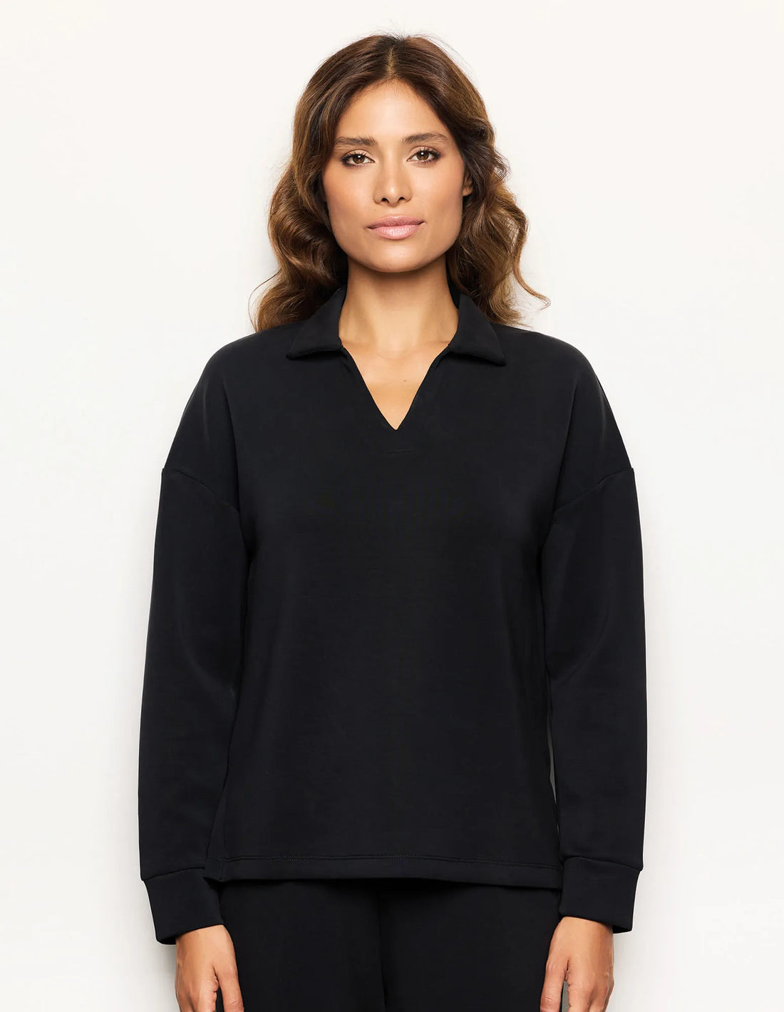 Yamamay_Black_Closed WomenÕS Sweatshirt with Tencelª Modal Ð Easy Living_AMAD183006_072_02