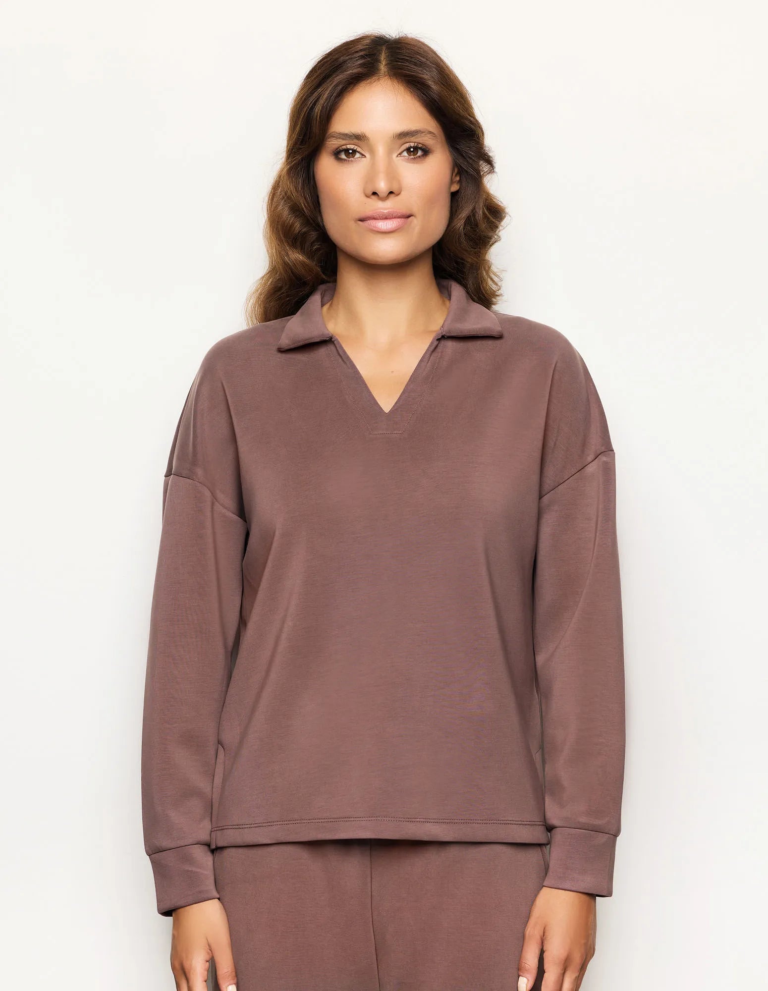 Yamamay_Cocoa_Closed WomenÕS Sweatshirt with Tencelª Modal Ð Easy Living_AMAD183006_770_02