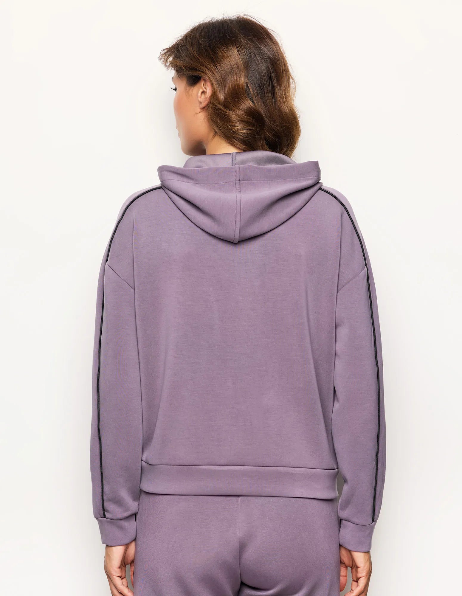 Yamamay_Dark Mauve_Open WomenÕS Sweatshirt with Tencelª Modal Ð Easy Living_AMAD183007_063_03