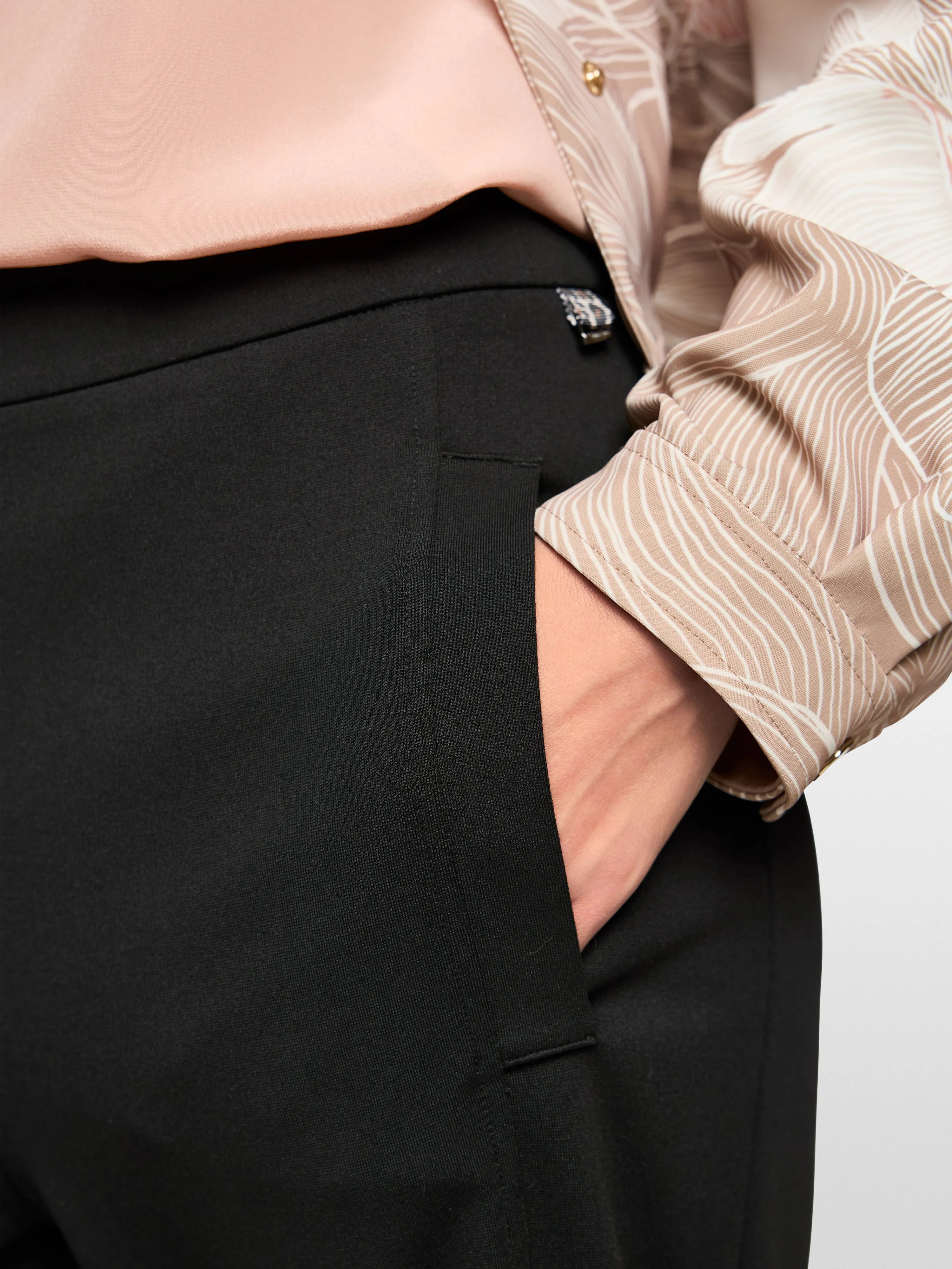 Marc Cain_Black_RENTON Relaxed Fit Pants with Hem Detail_AP 81.43 J08_900_03