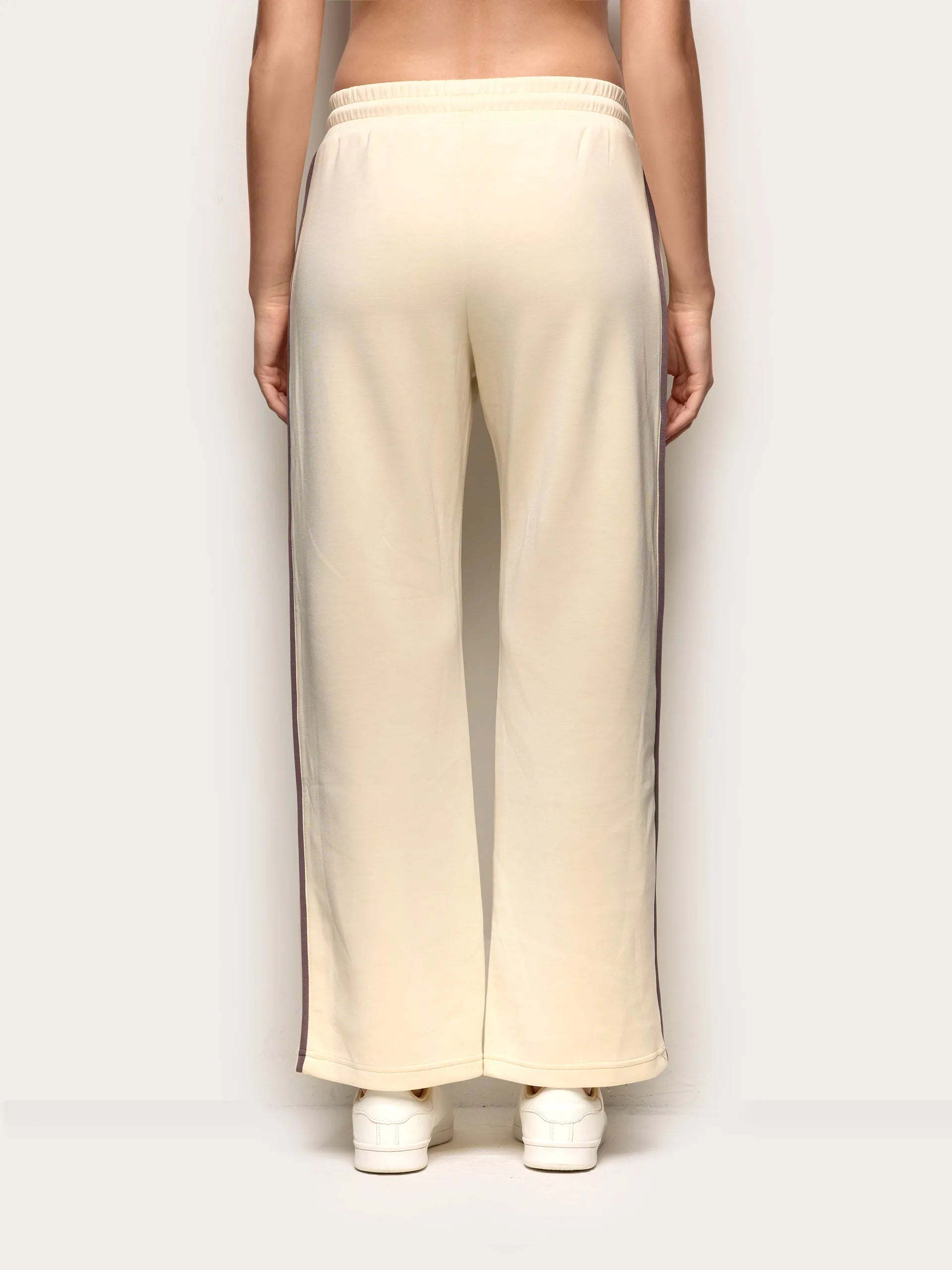 Yamamay_Almond_Full-Long Trousers - Easy Living_APMD191001_244_05