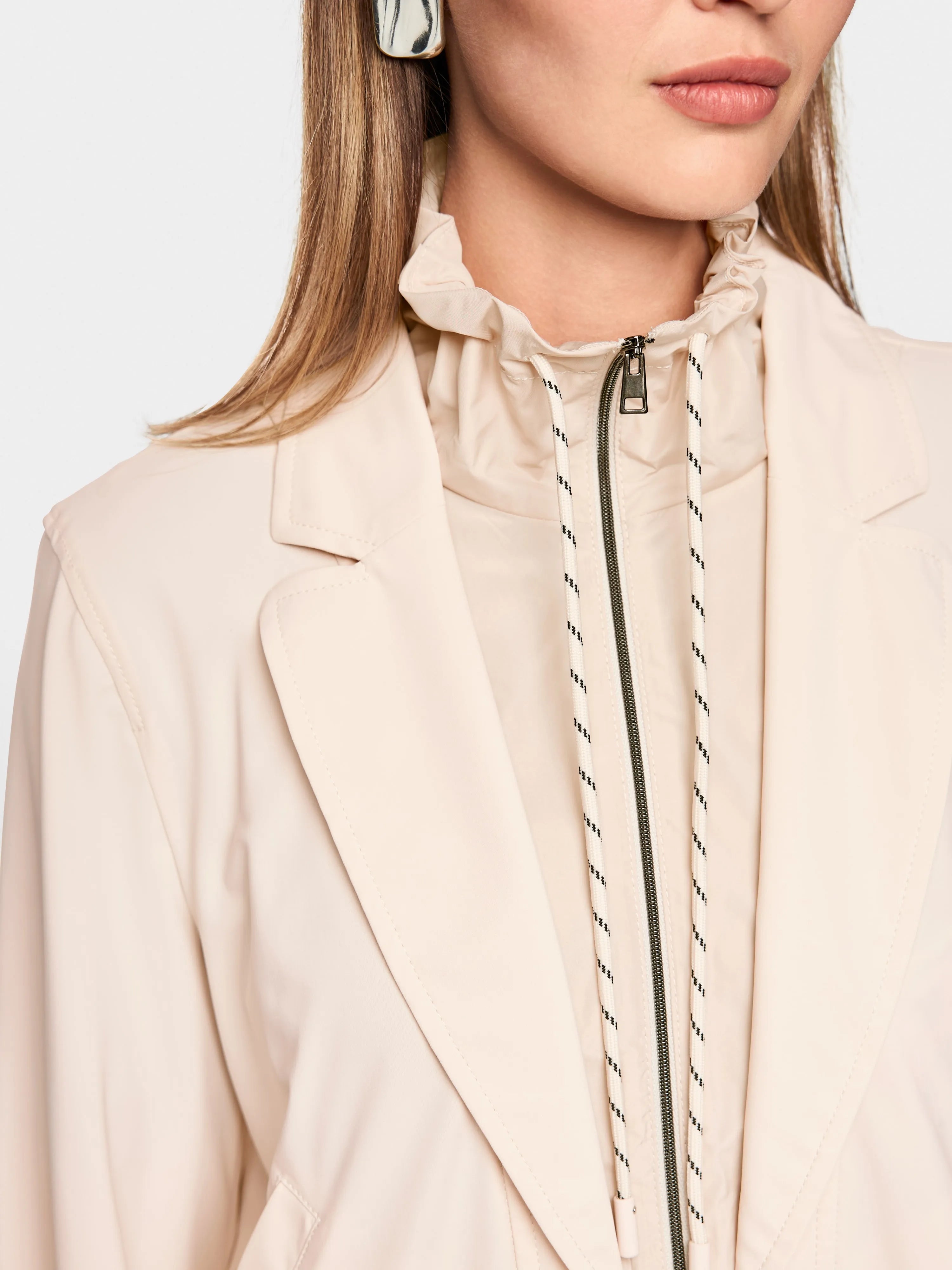Marc Cain_Magnolia_ÔRethink TogetherÕ Lightweight Jacket_AS 34.01 J40_153_03