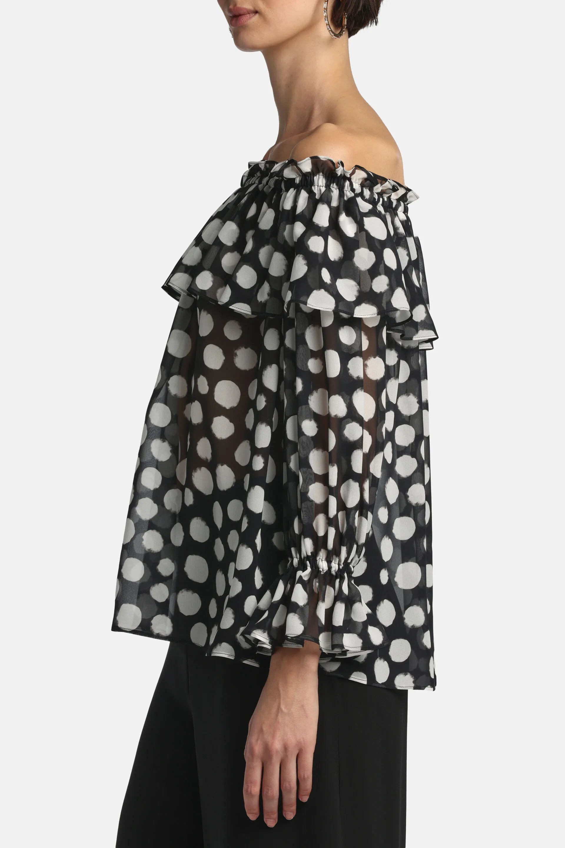 Luisa Spagnoli_0_Balera - Off-Shoulder Blouse_BALERA_3155_04