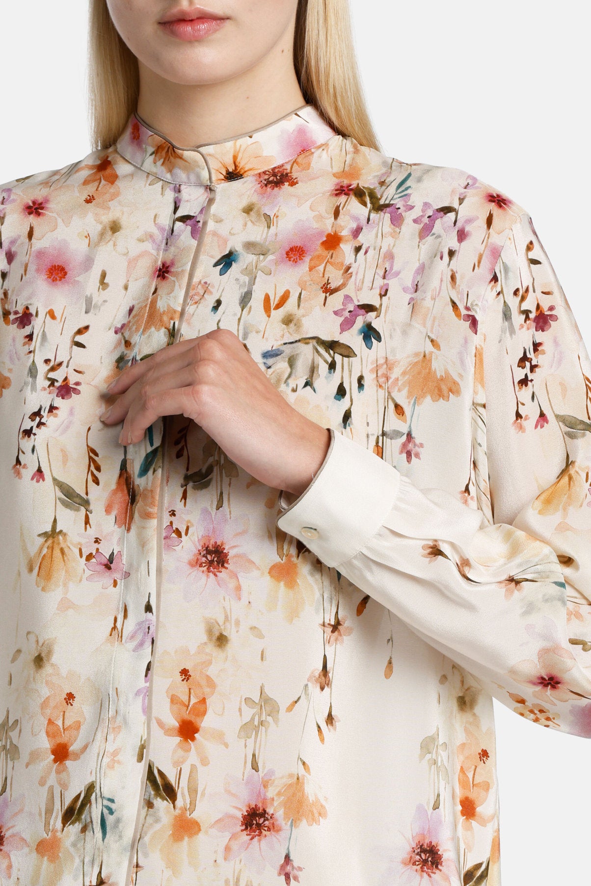 Luisa Spagnoli_Baronessa - Silk Blouse_BARONESSA_4418 1780_03