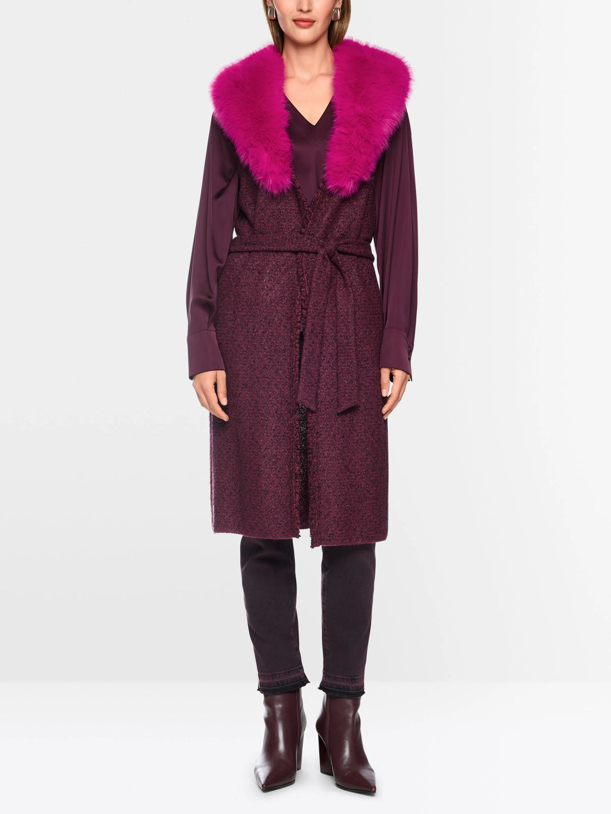 Marc Cain Winetasting Women ÔKnitted in GermanyÕ Long Waistcoat SKU: BC 37.06 M36_296 Image 01