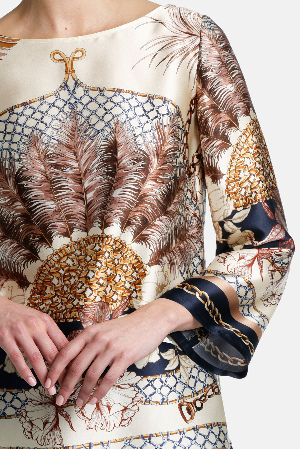 Luisa Spagnoli_Beatriz Silk Blouse_BEATRIZ_4410_04